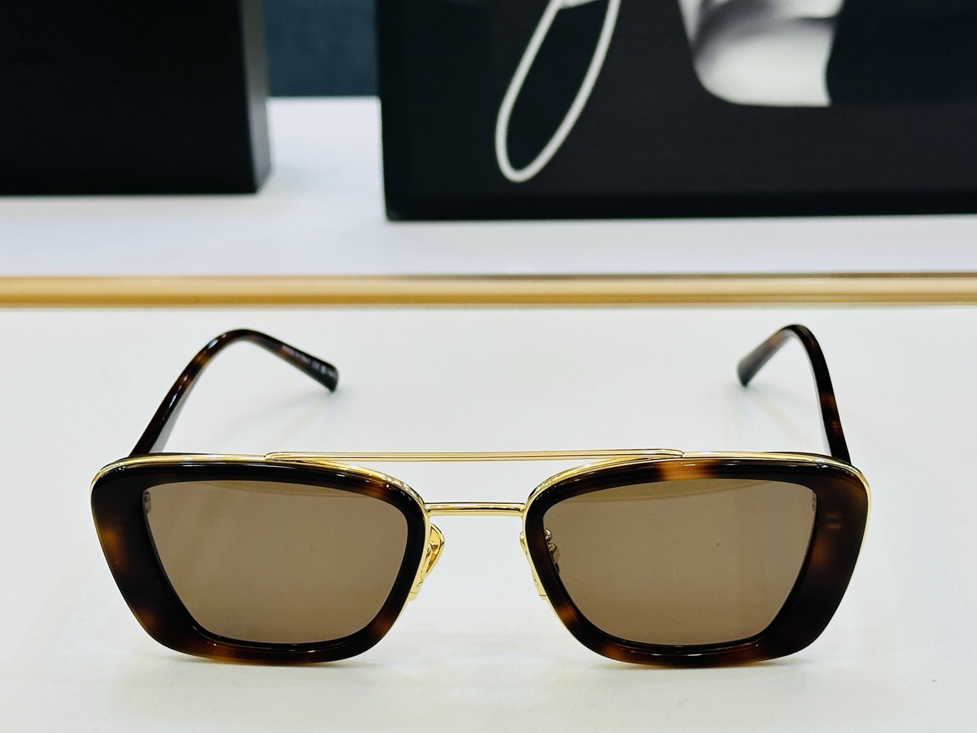 网红爆款 圣罗兰💫SL825 💫Size：50口22-145 板材框设计 💎❤️CC 俏皮甜美质感超好 