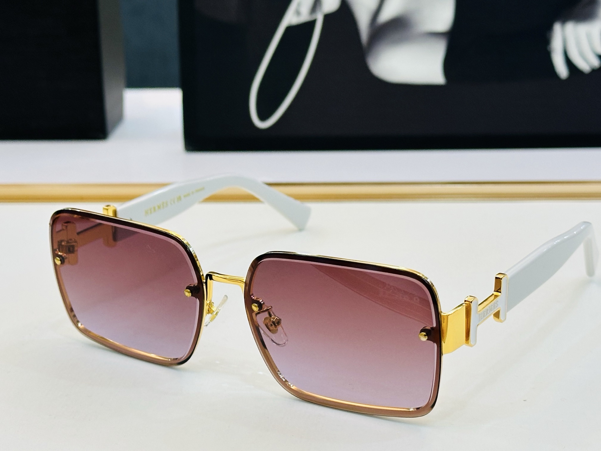 爱马仕 网红款 9715 Size：62口16-143 👏🎉超级经典 高品质墨镜🎈色][色] 倍戴豪无压