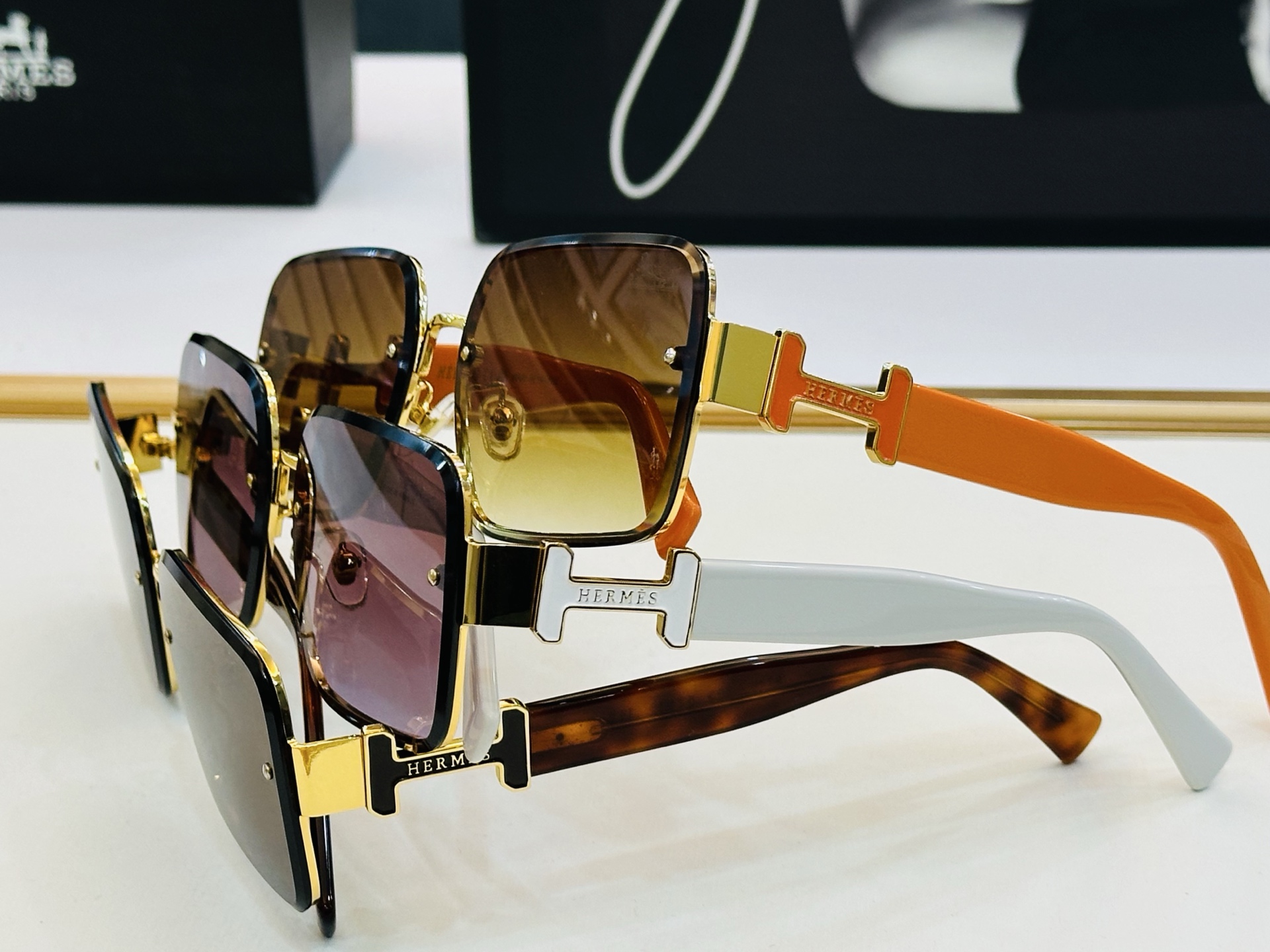 爱马仕 网红款 9715 Size：62口16-143 👏🎉超级经典 高品质墨镜🎈色][色] 倍戴豪无压