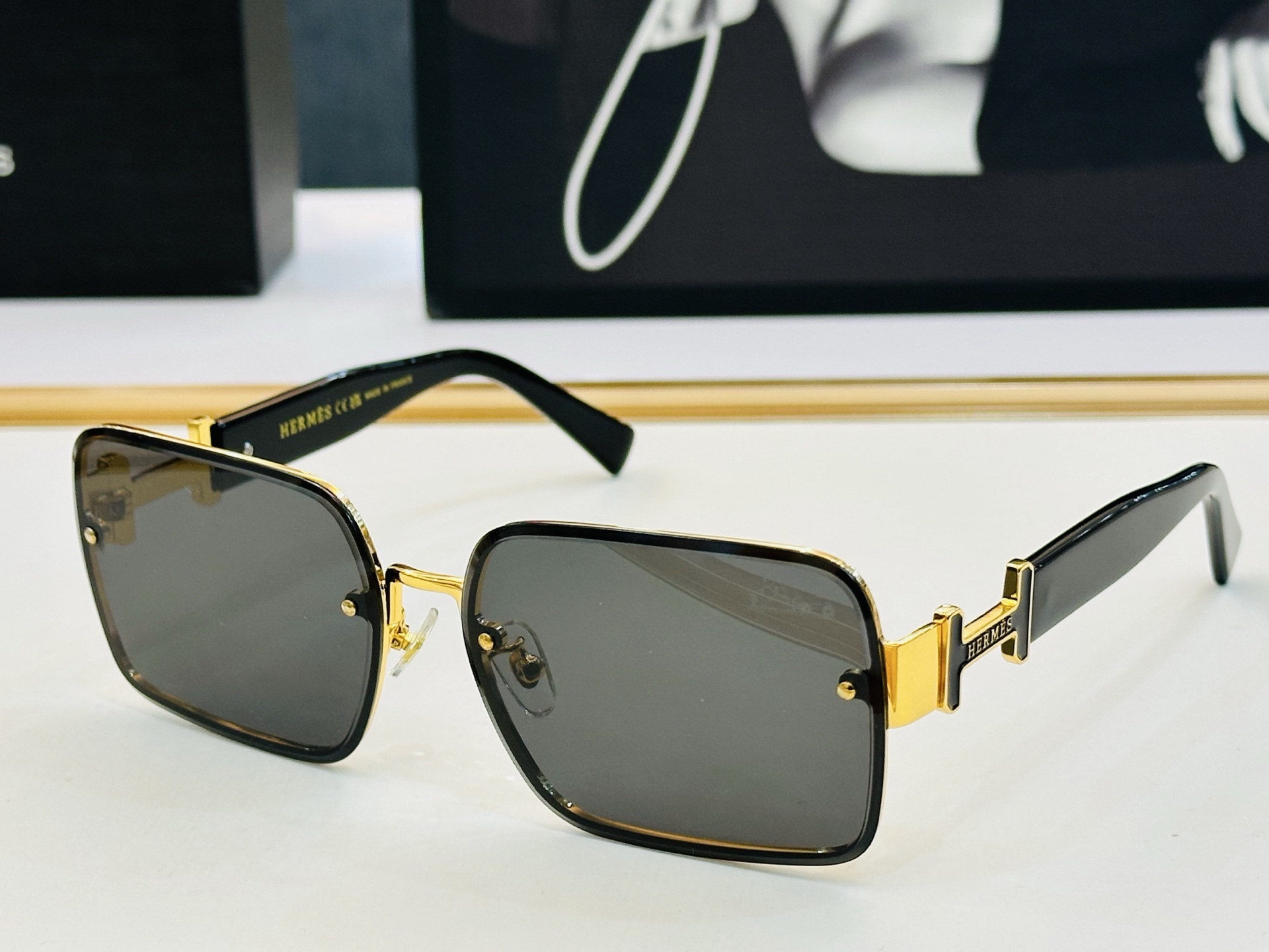 爱马仕 网红款 9715 Size：62口16-143 👏🎉超级经典 高品质墨镜🎈色][色] 倍戴豪无压