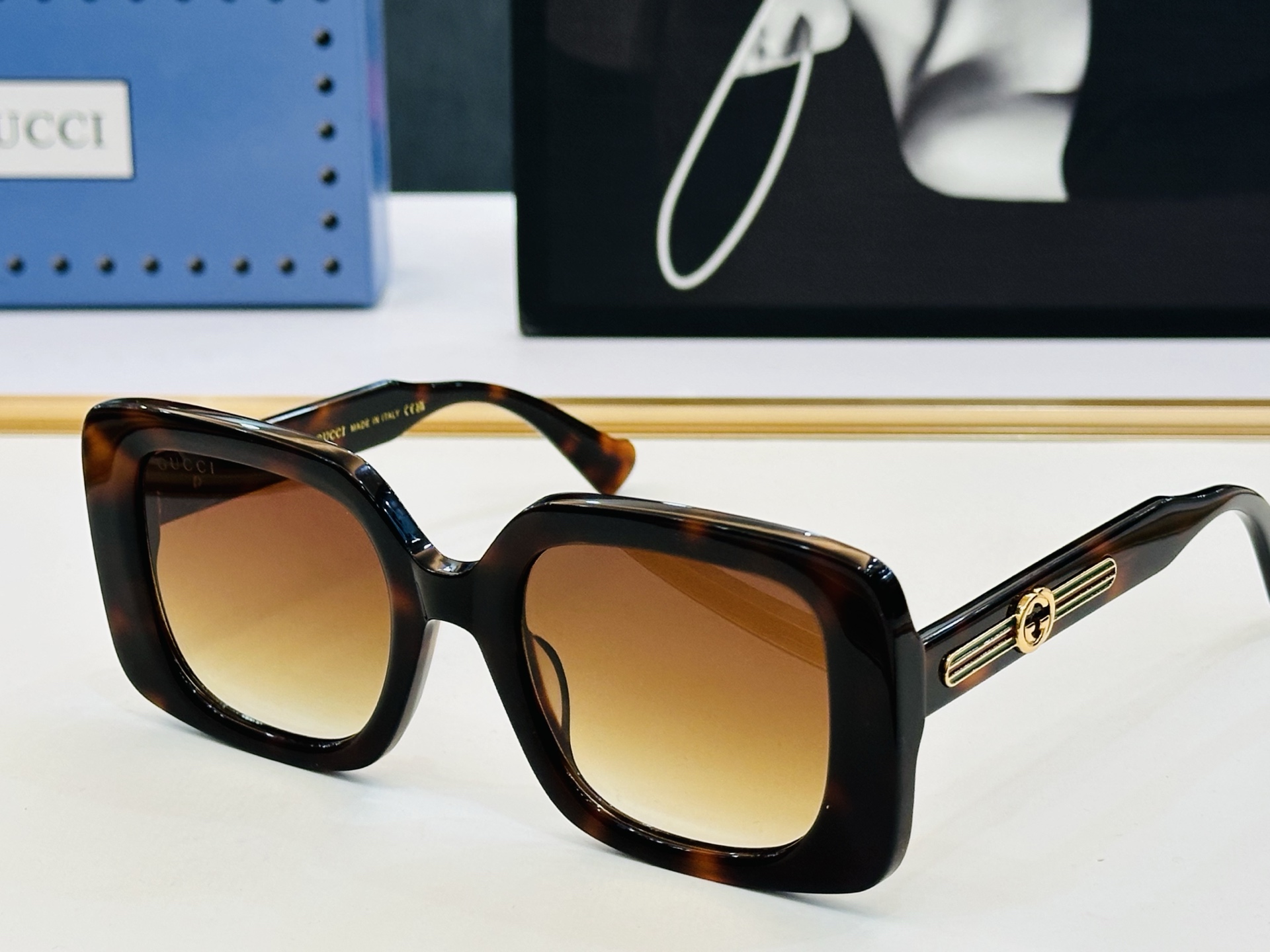 🔺GUCC*🔻 古家GG1557SK Size：54口23-145 女士款 搭配镜框🔝🔝J时尚靓丽 个性