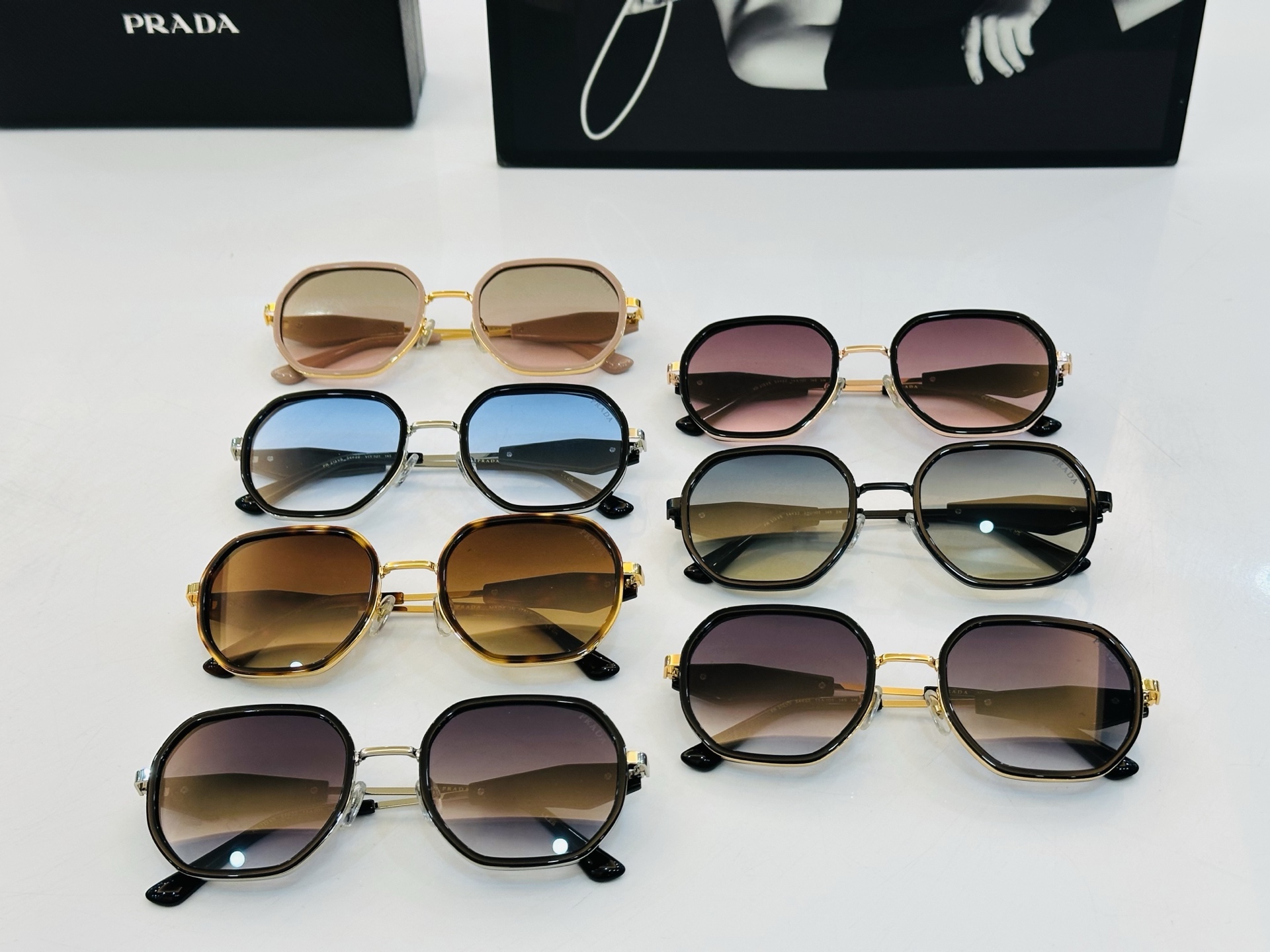 🔺PRAD*🔻普家 PR213VS Size：54口22-145 眼镜系列堪称精湛制作 彰显独特个性 J