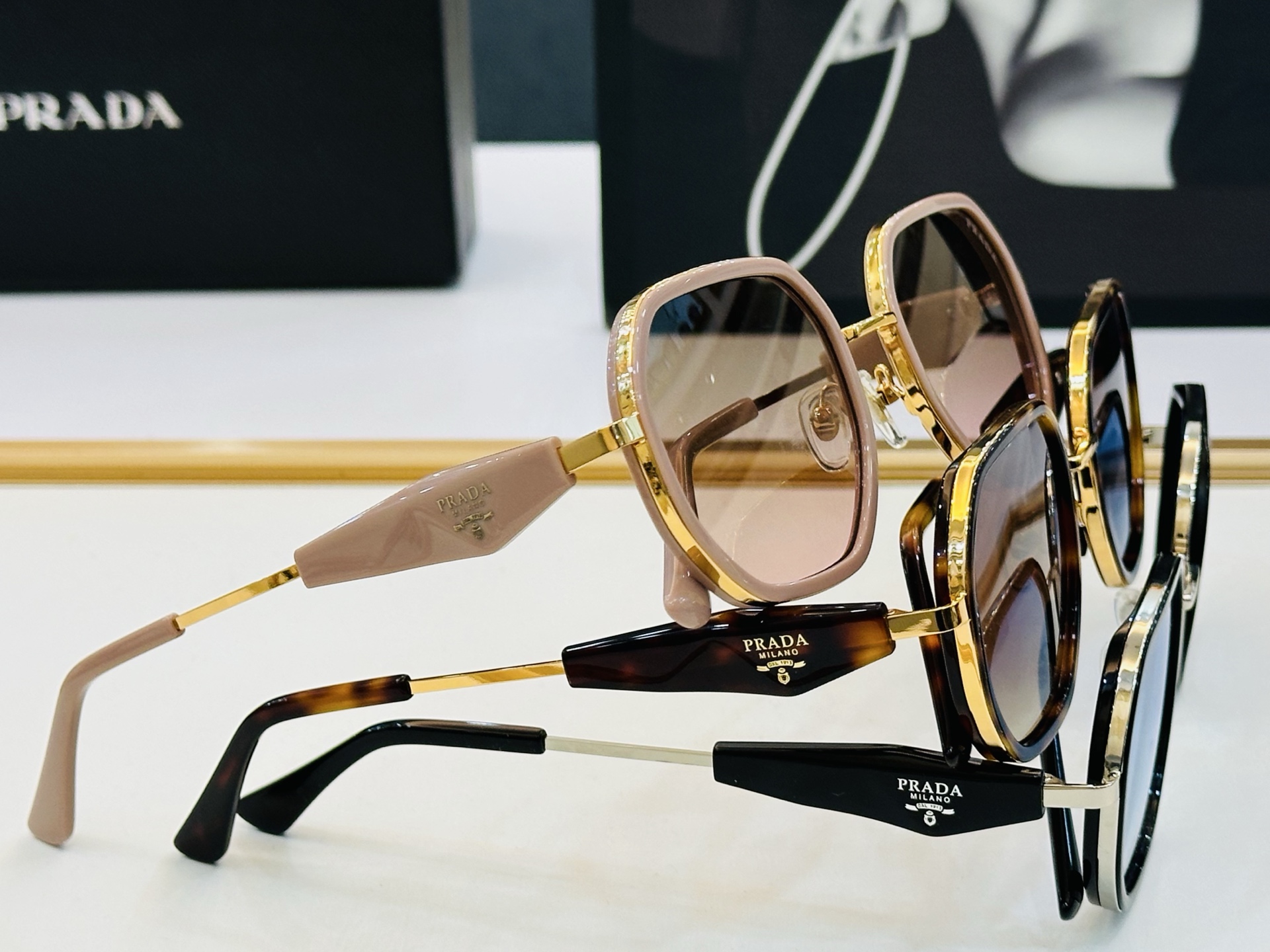 🔺PRAD*🔻普家 PR213VS Size：54口22-145 眼镜系列堪称精湛制作 彰显独特个性 J