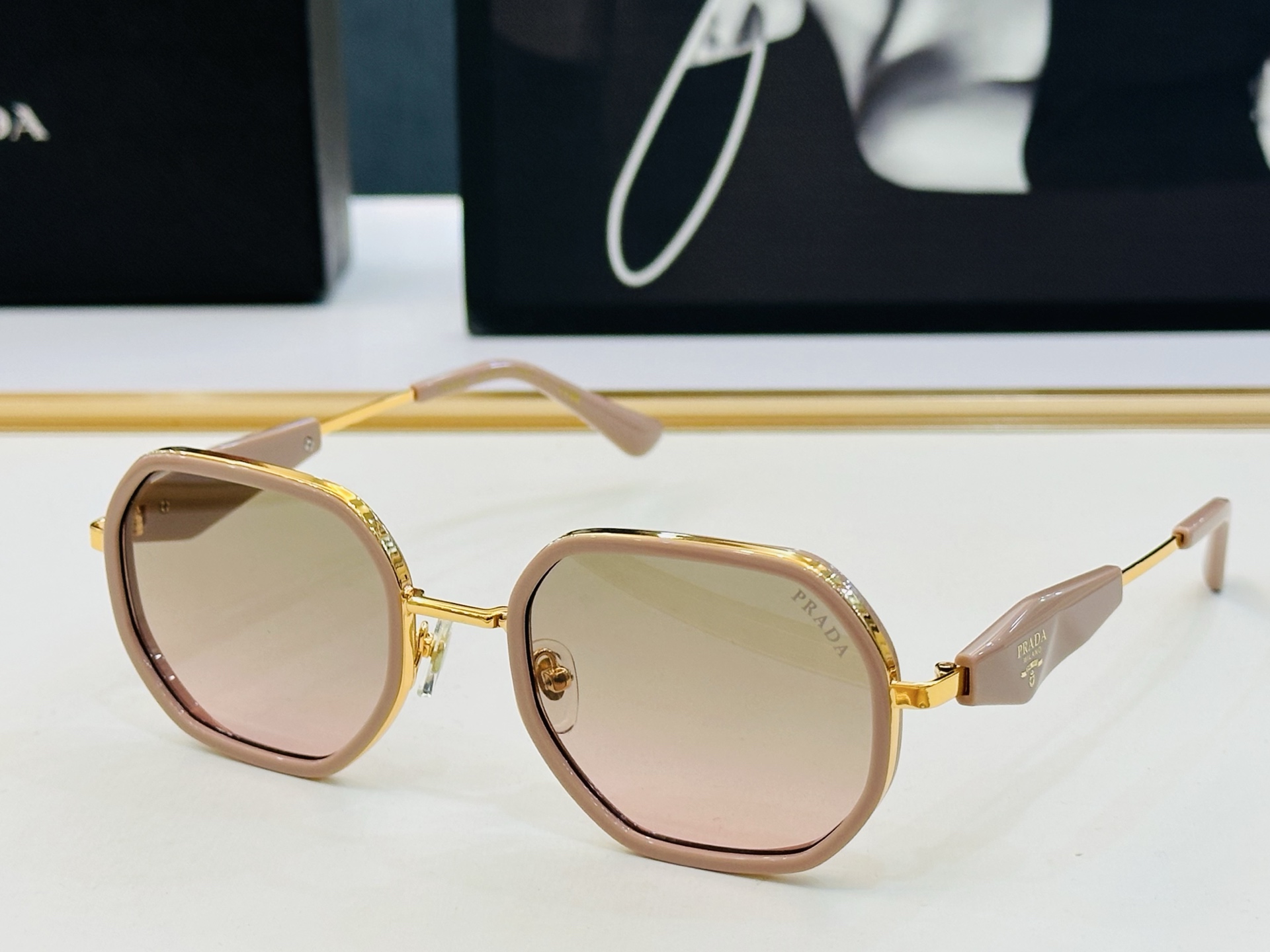 🔺PRAD*🔻普家 PR213VS Size：54口22-145 眼镜系列堪称精湛制作 彰显独特个性 J