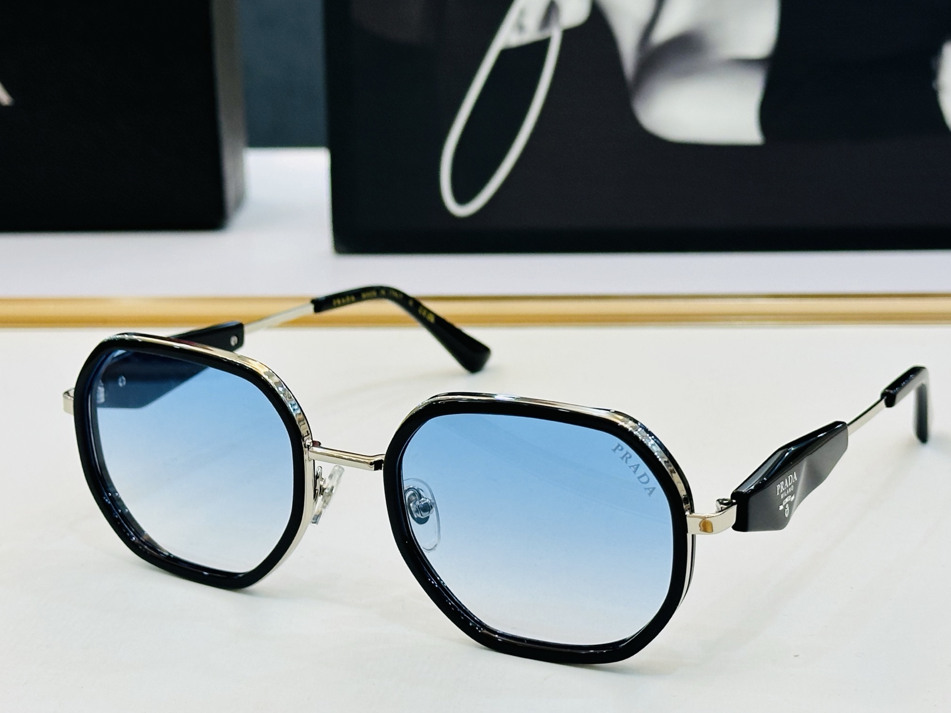 🔺PRAD*🔻普家 PR213VS Size：54口22-145 眼镜系列堪称精湛制作 彰显独特个性 J