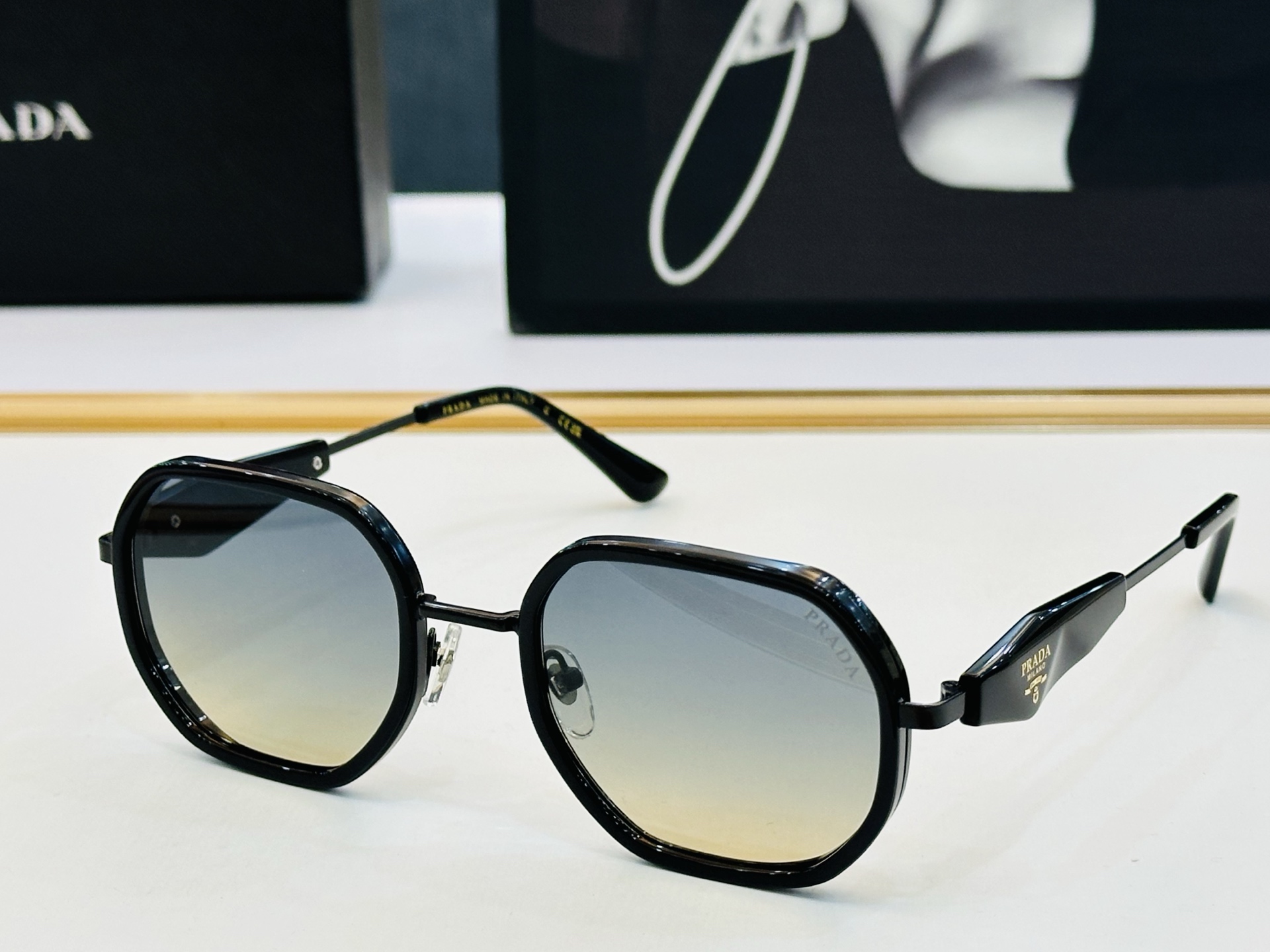 🔺PRAD*🔻普家 PR213VS Size：54口22-145 眼镜系列堪称精湛制作 彰显独特个性 J