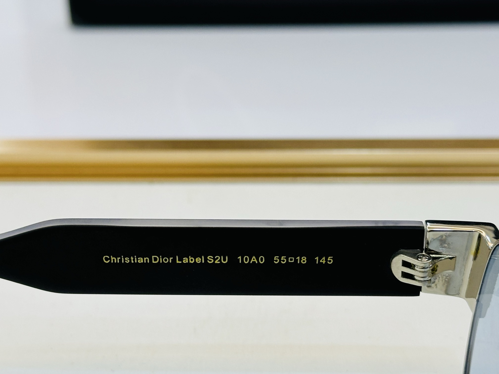 🔻🔻🔻DIO* 迪家 S2U Size：55口18-145 春夏款墨镜 😎🔆🔥🔥搭配镜腿精致 X官网款 