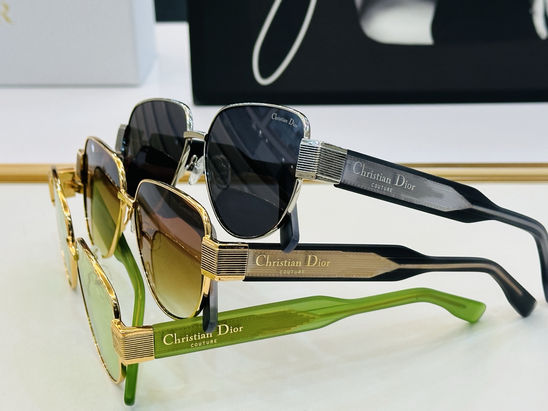 🔻🔻🔻DIO* 迪家 55UCR Size：57口14-145 春夏款墨镜 😎🔆🔥🔥搭配镜腿精致 X官网