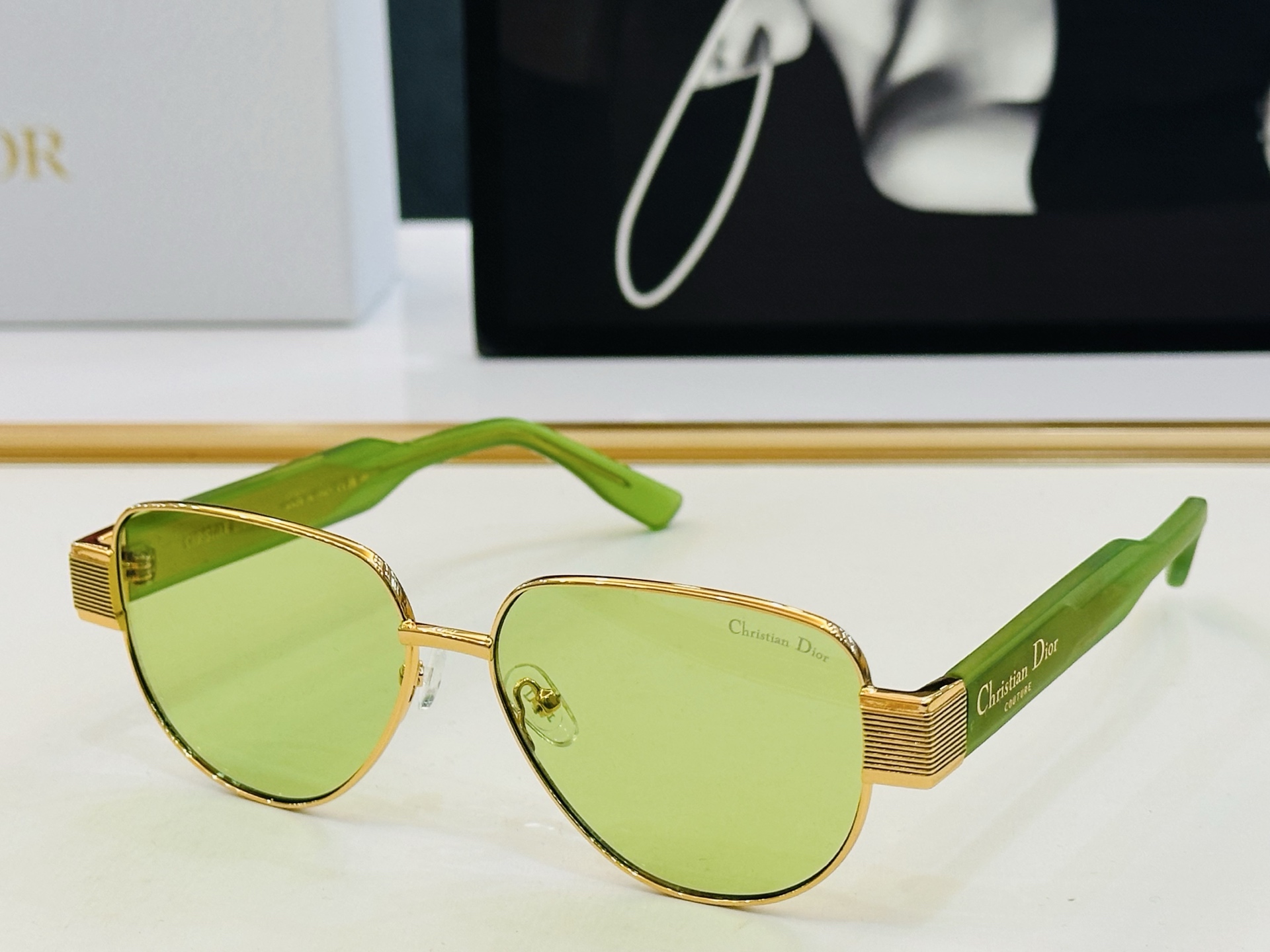 🔻🔻🔻DIO* 迪家 55UCR Size：57口14-145 春夏款墨镜 😎🔆🔥🔥搭配镜腿精致 X官网