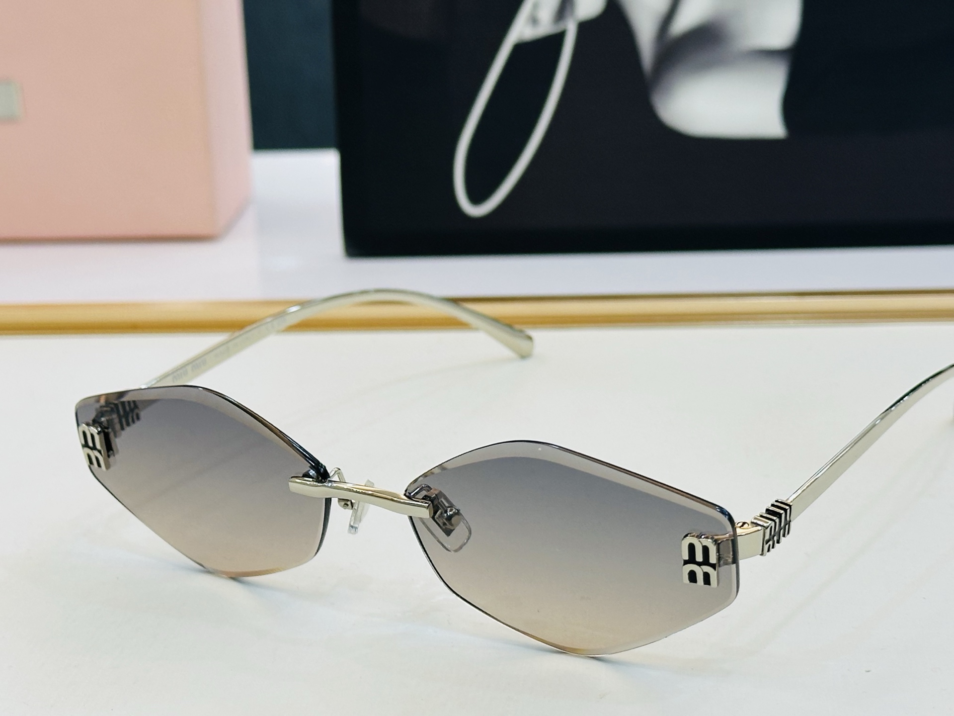 🆕 谬家 MU1897L Size：62口17-145 🌺🌺 [玫瑰][闪电] 时尚靓丽 得意][得意]