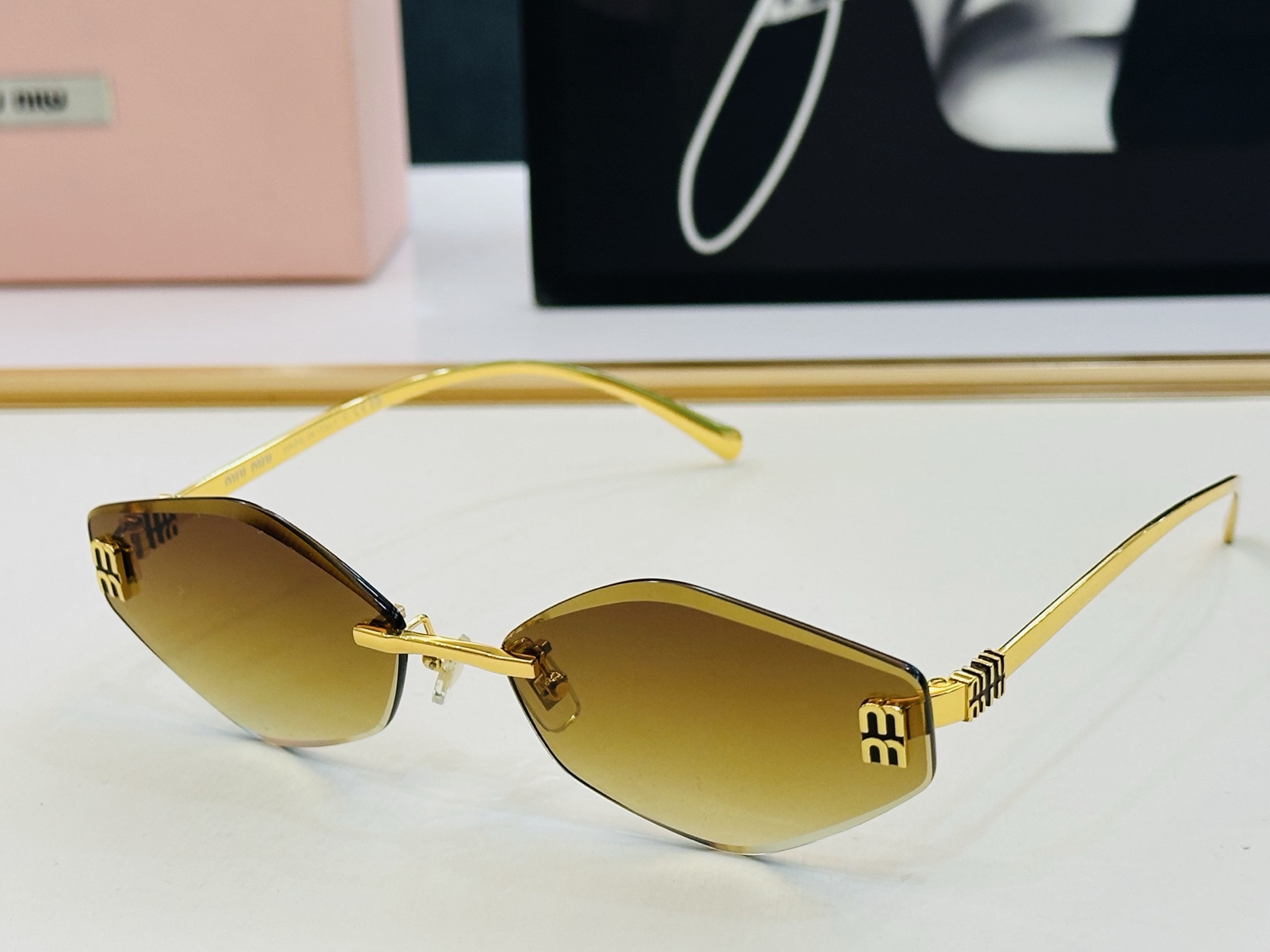 🆕 谬家 MU1897L Size：62口17-145 🌺🌺 [玫瑰][闪电] 时尚靓丽 得意][得意]