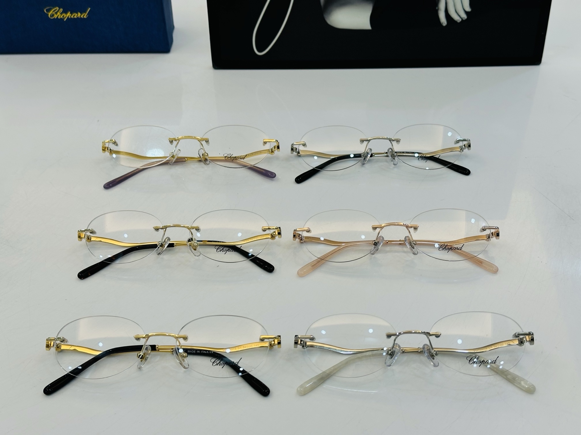 原版 ChoPard肖邦 MODEL: VCHG31S Size：54口20-140 以现代时尚的设计风