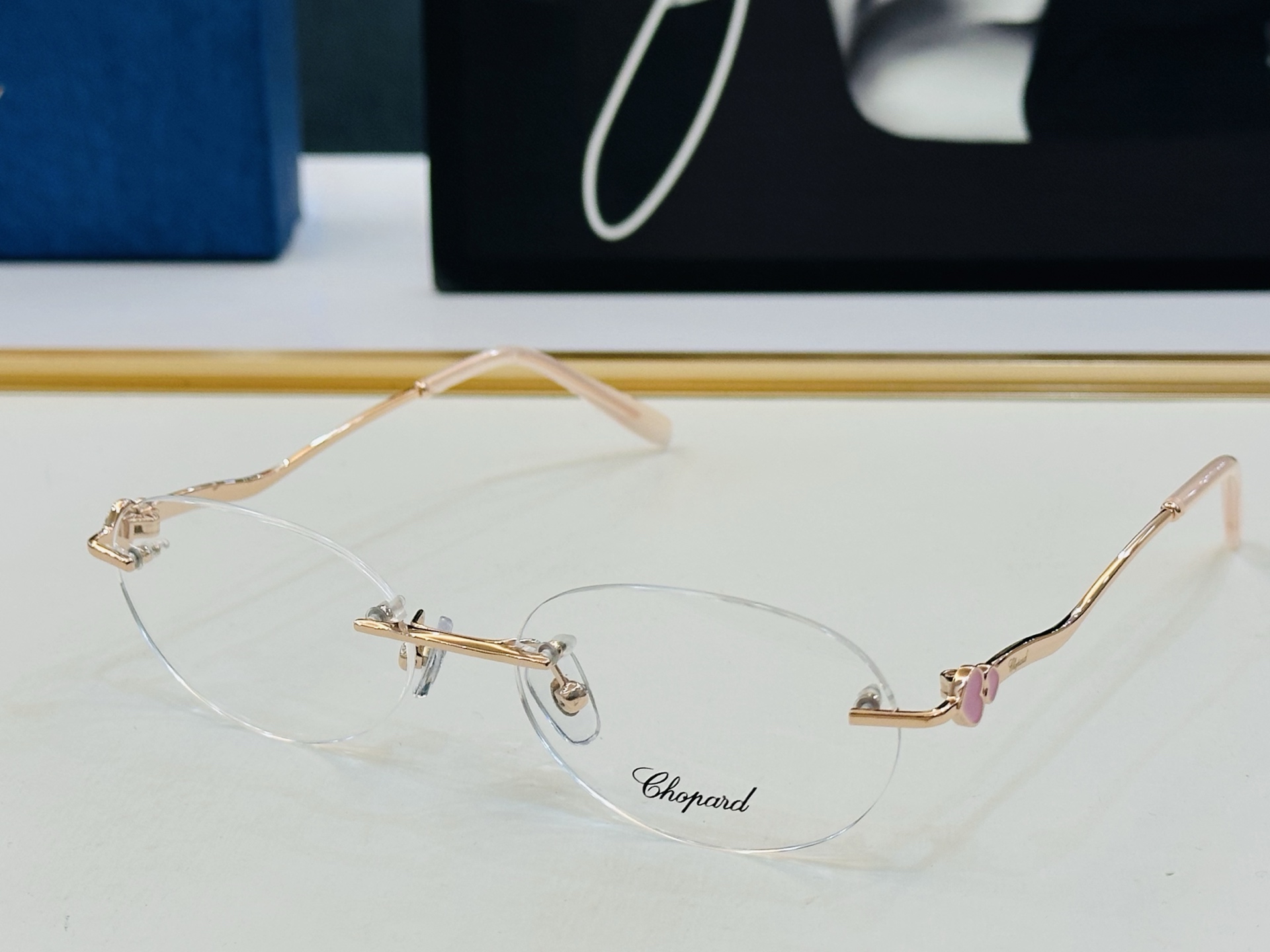 原版 ChoPard肖邦 MODEL: VCHG31S Size：54口20-140 以现代时尚的设计风