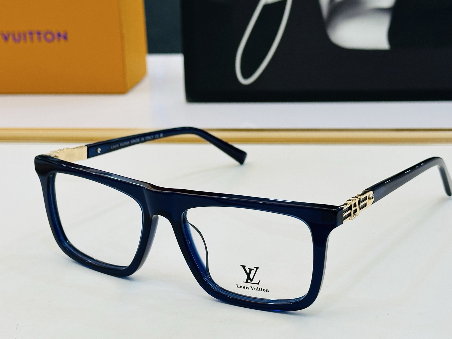 🎉🎉路易家 LV2080 🔻🔻Size：54口17-145 🔰经典再现 板材框 H配光架 配戴舒适 🆕