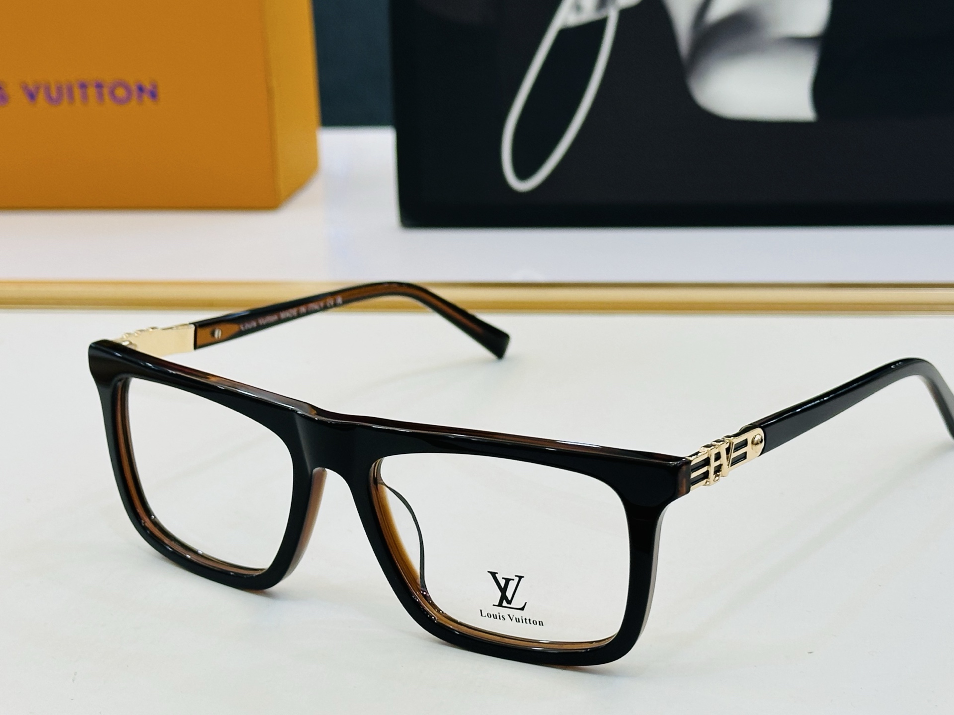 🎉🎉路易家 LV2080 🔻🔻Size：54口17-145 🔰经典再现 板材框 H配光架 配戴舒适 🆕