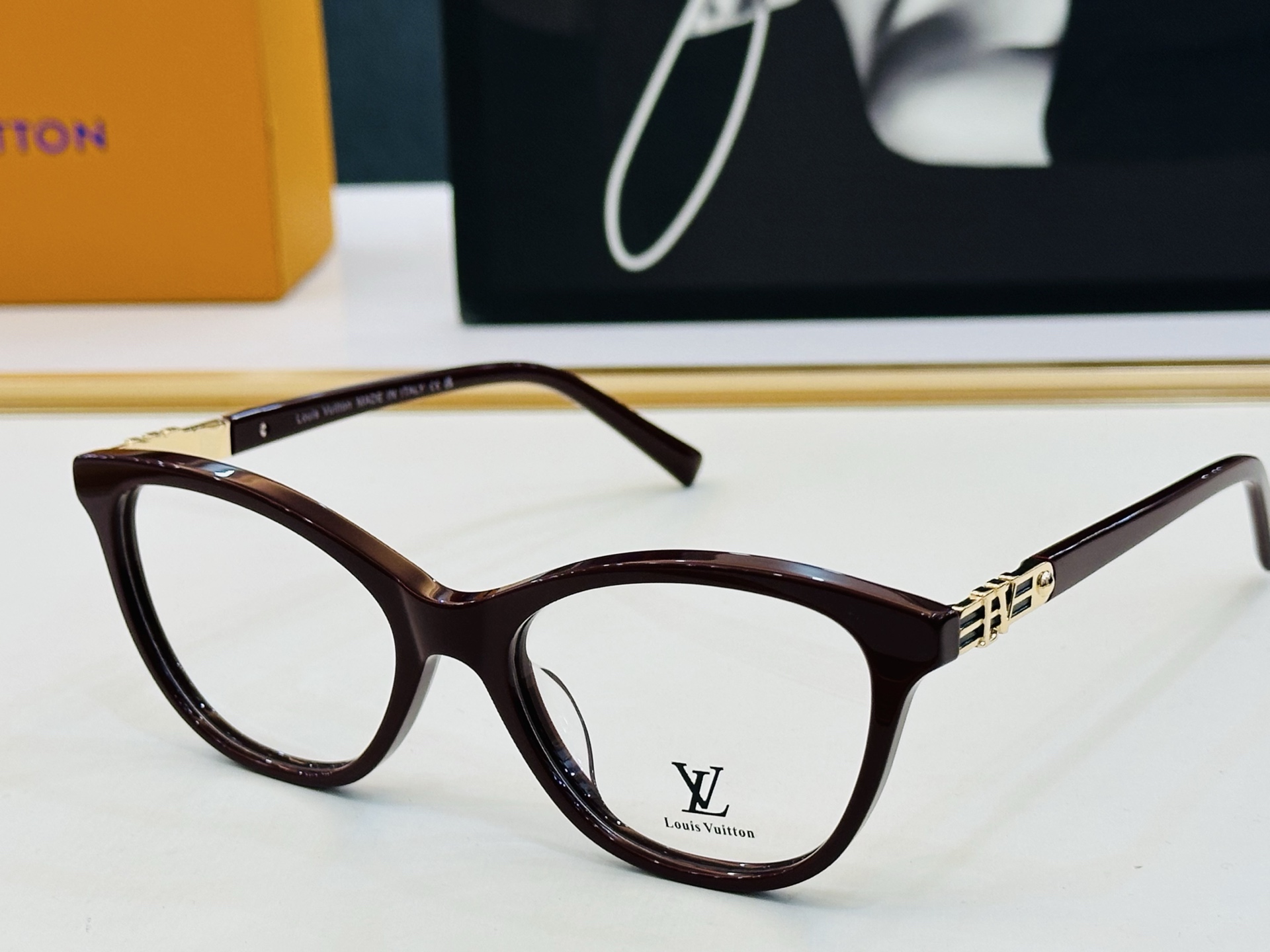 🎉🎉路易家 LV2081 🔻🔻Size：54口18-145 🔰经典再现 板材框 H配光架 配戴舒适 🆕