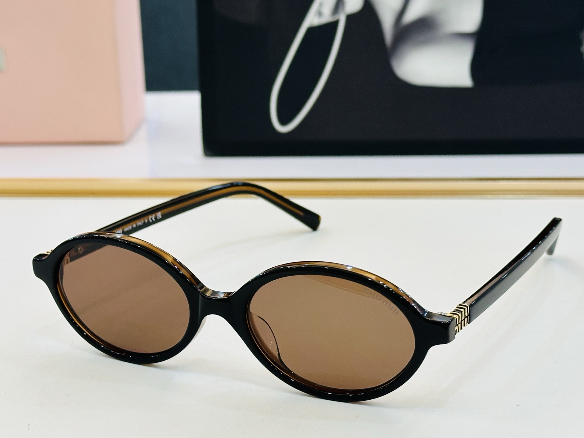 ❤️❤️🆕 谬家 SMU04ZF Size：50口18-145 [玫瑰]得意]微笑] Z独具品质 太阳镜