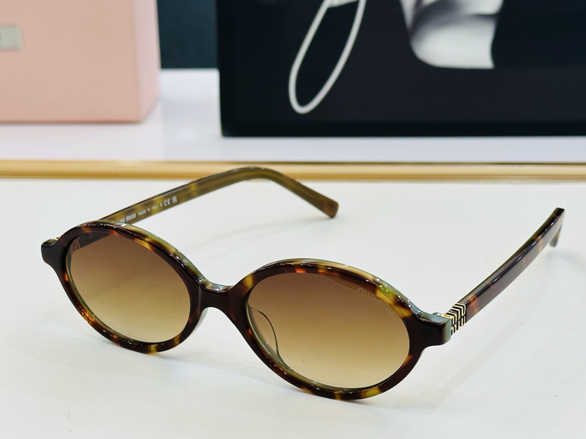 ❤️❤️🆕 谬家 SMU04ZF Size：50口18-145 [玫瑰]得意]微笑] Z独具品质 太阳镜