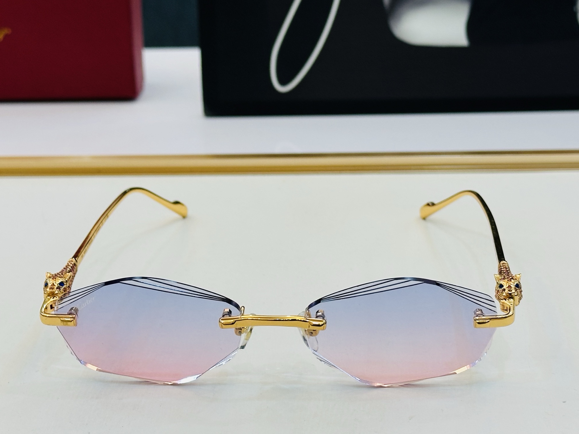 Cartie* 卡家 CT01847 太阳镜 Size：56口18-145 工艺精湛气质十足！bm男女同