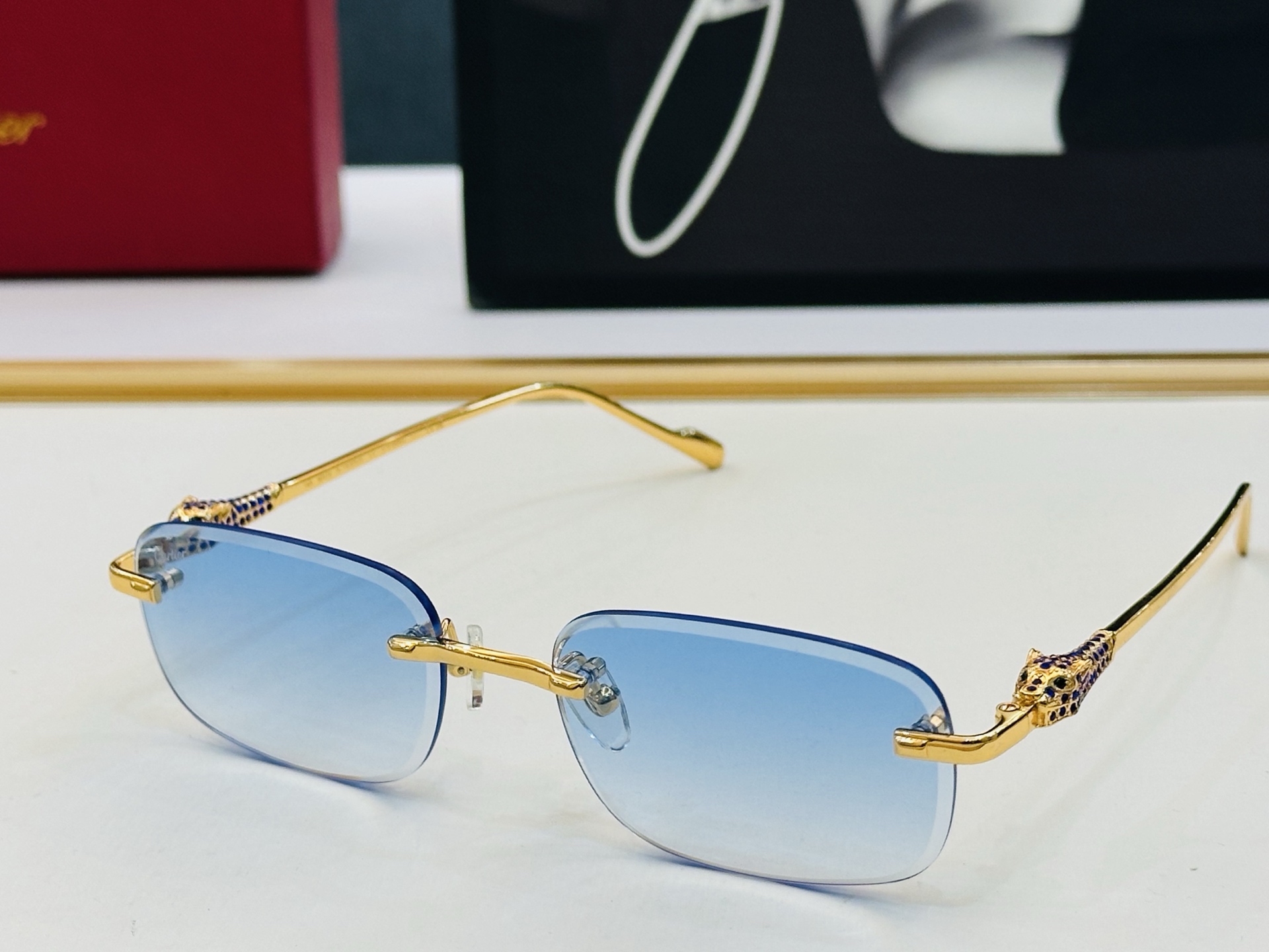 Cartie* 卡家 CT01846 太阳镜 Size：56口17-145 工艺精湛气质十足！bm男女同