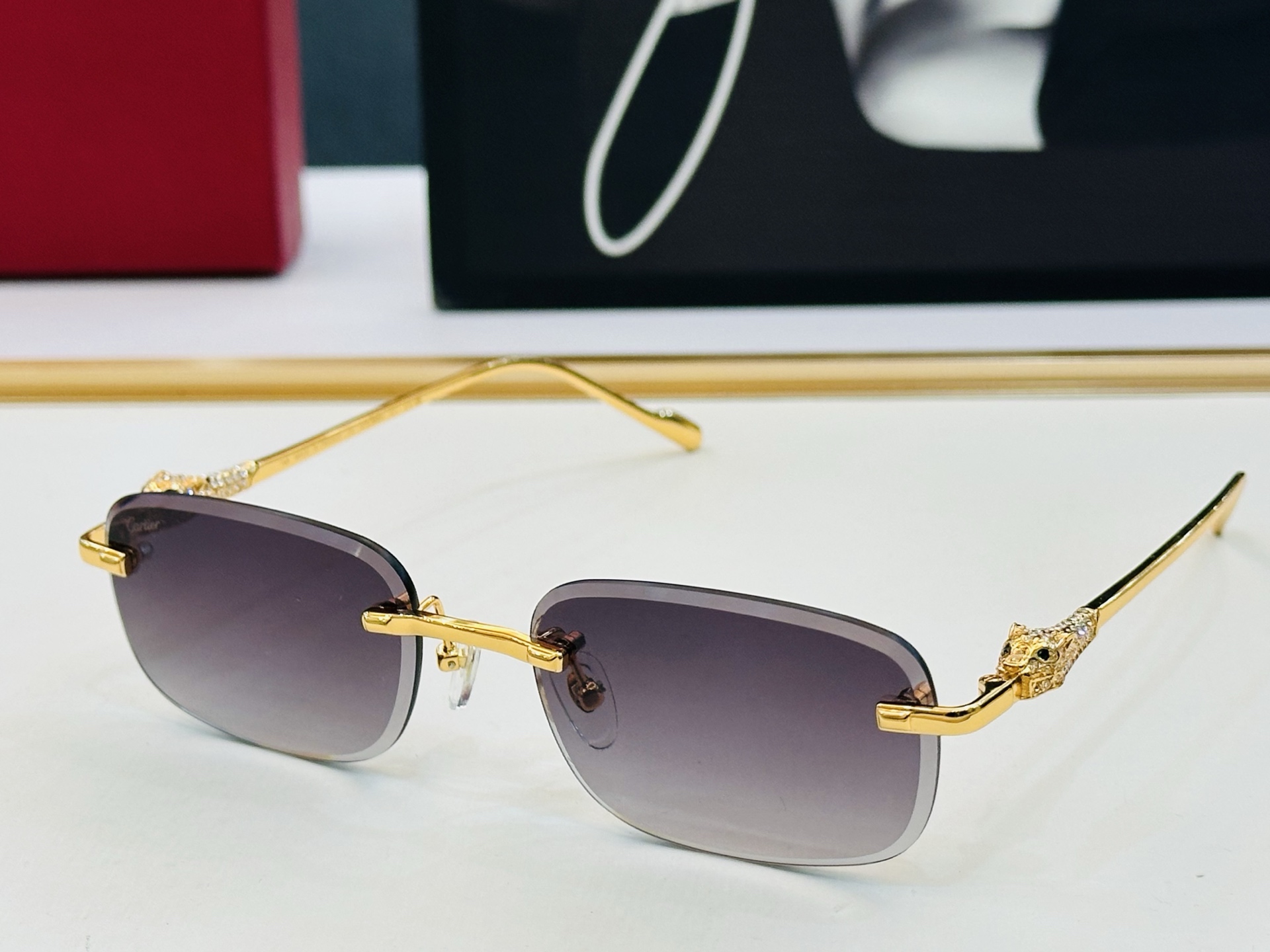 Cartie* 卡家 CT01846 太阳镜 Size：56口17-145 工艺精湛气质十足！bm男女同