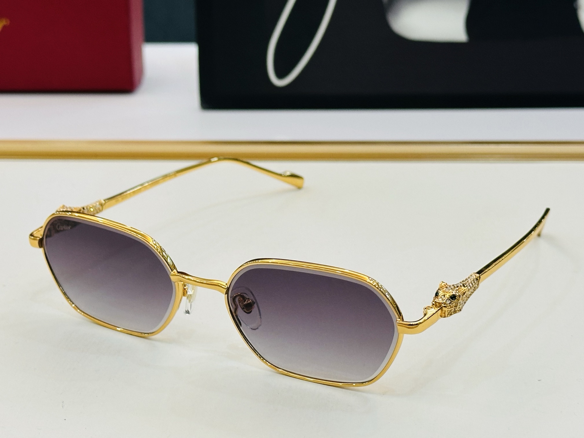 Cartie* 卡家 CT01848 太阳镜 Size：56口18-145 工艺精湛气质十足！bm男女同