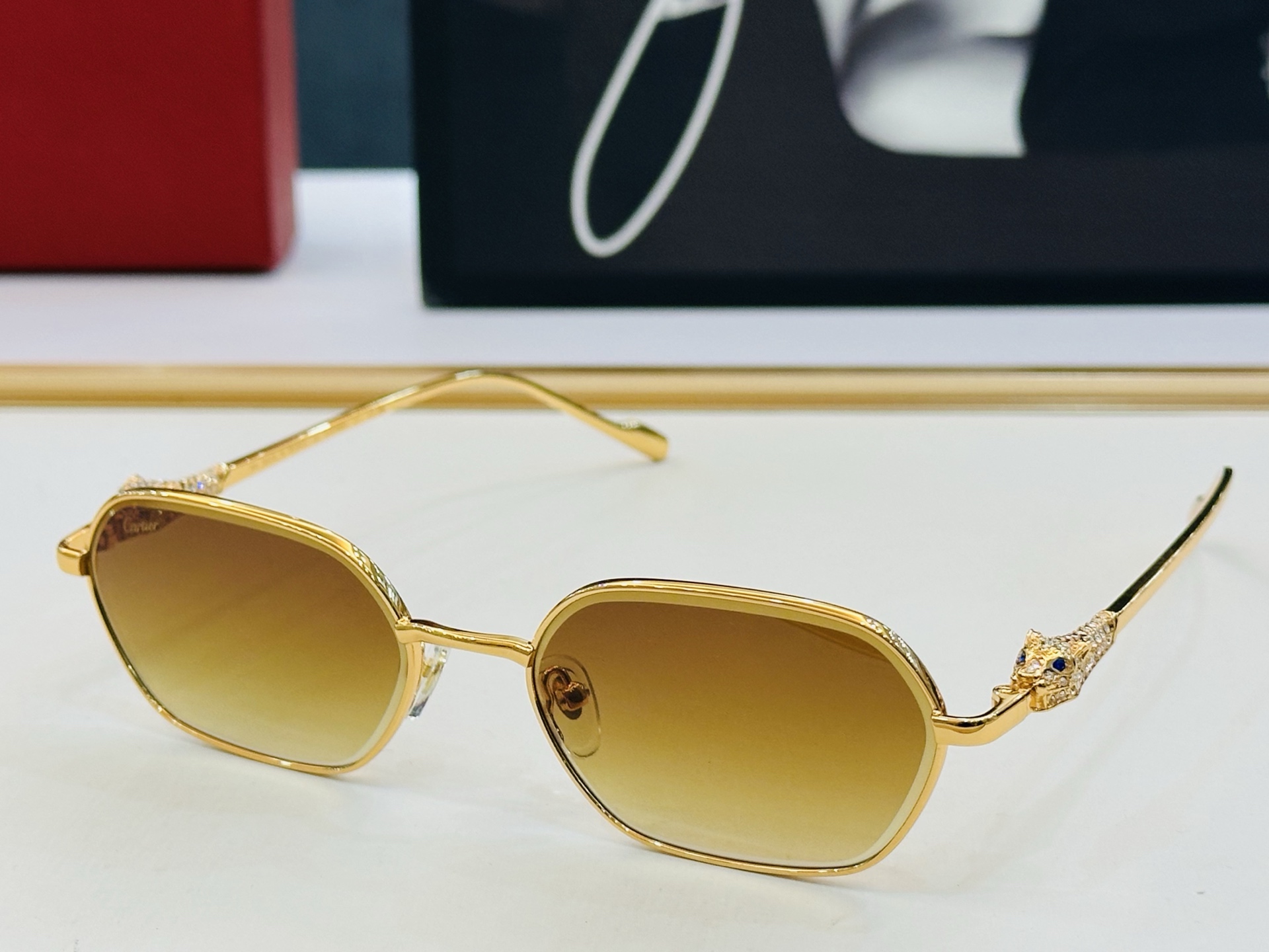 Cartie* 卡家 CT01848 太阳镜 Size：56口18-145 工艺精湛气质十足！bm男女同