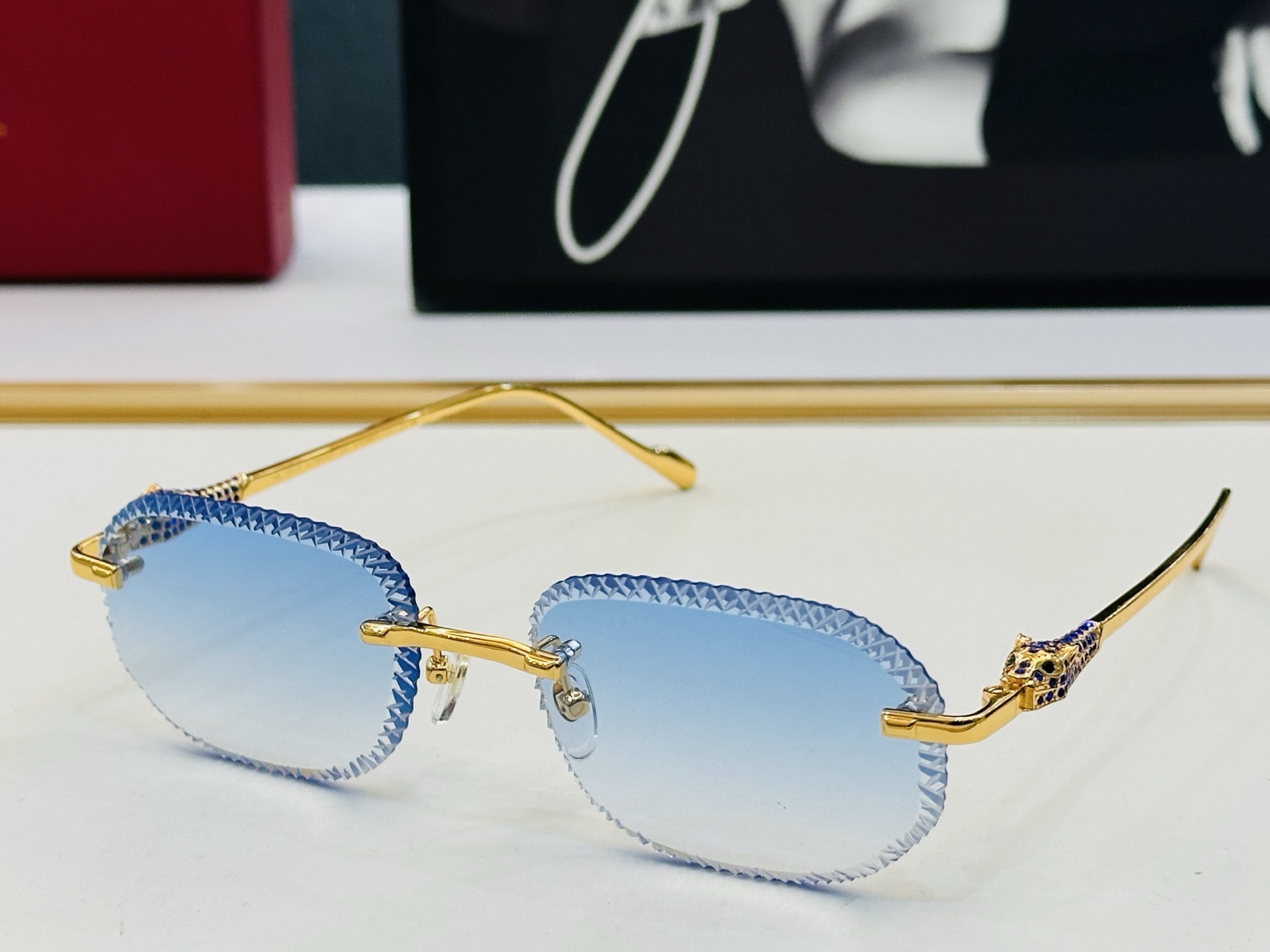 Cartie* 卡家 CT01845 太阳镜 Size：57口18-145 工艺精湛气质十足！bm男女同