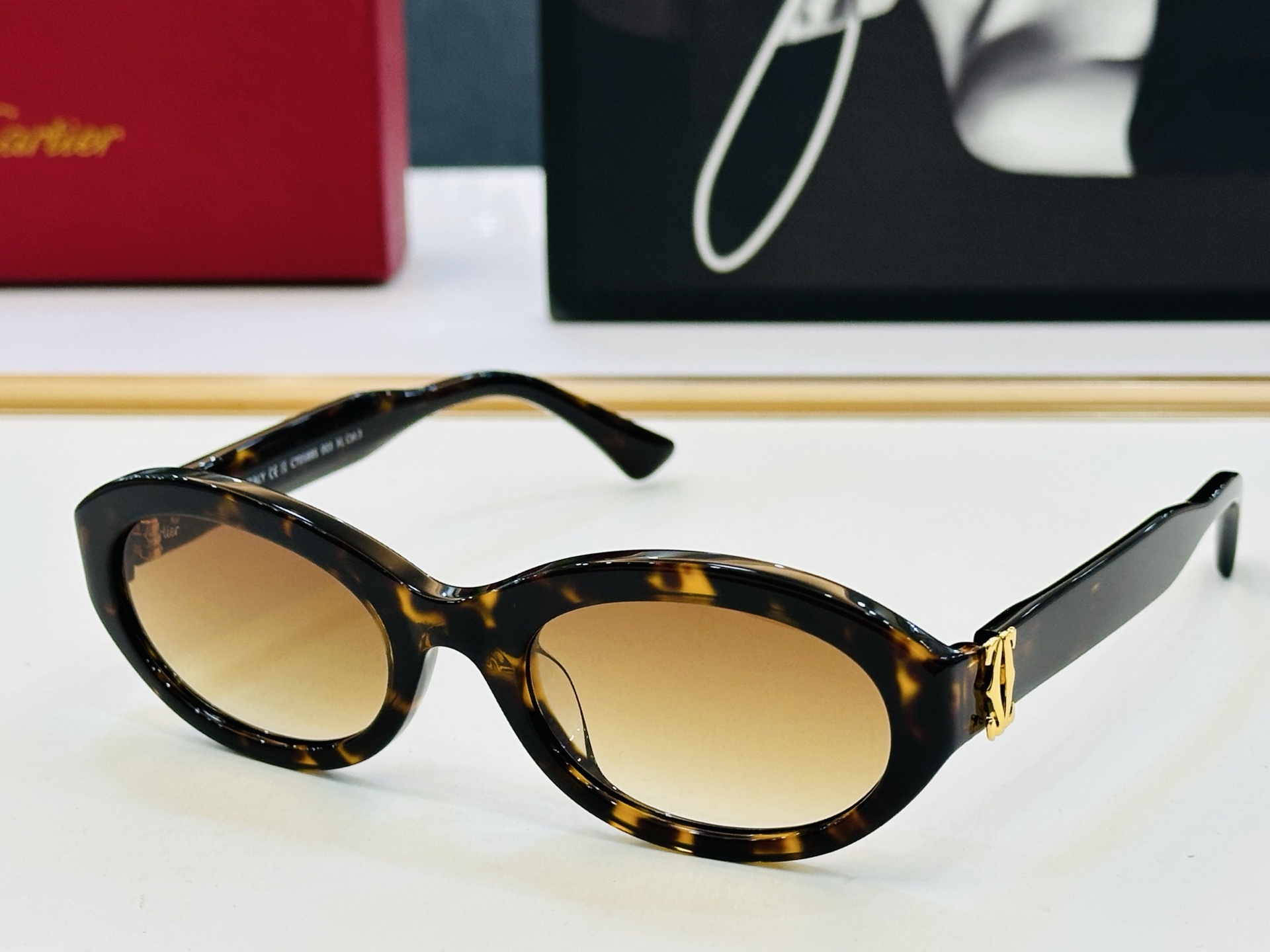 Cartie* 卡家 CT0588 太阳镜 Size：55口19-145 工艺精湛气质十足！1S 男女同