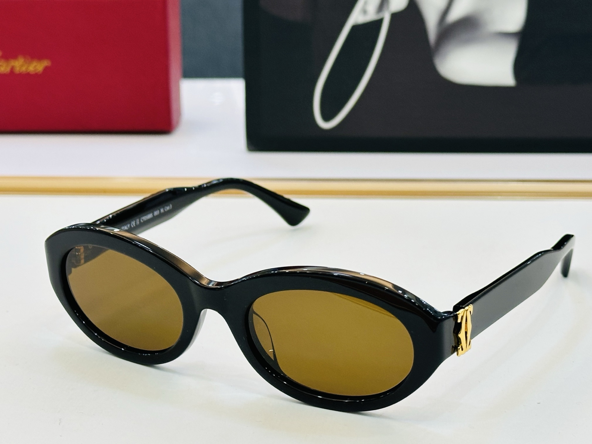 Cartie* 卡家 CT0588 太阳镜 Size：55口19-145 工艺精湛气质十足！1S 男女同