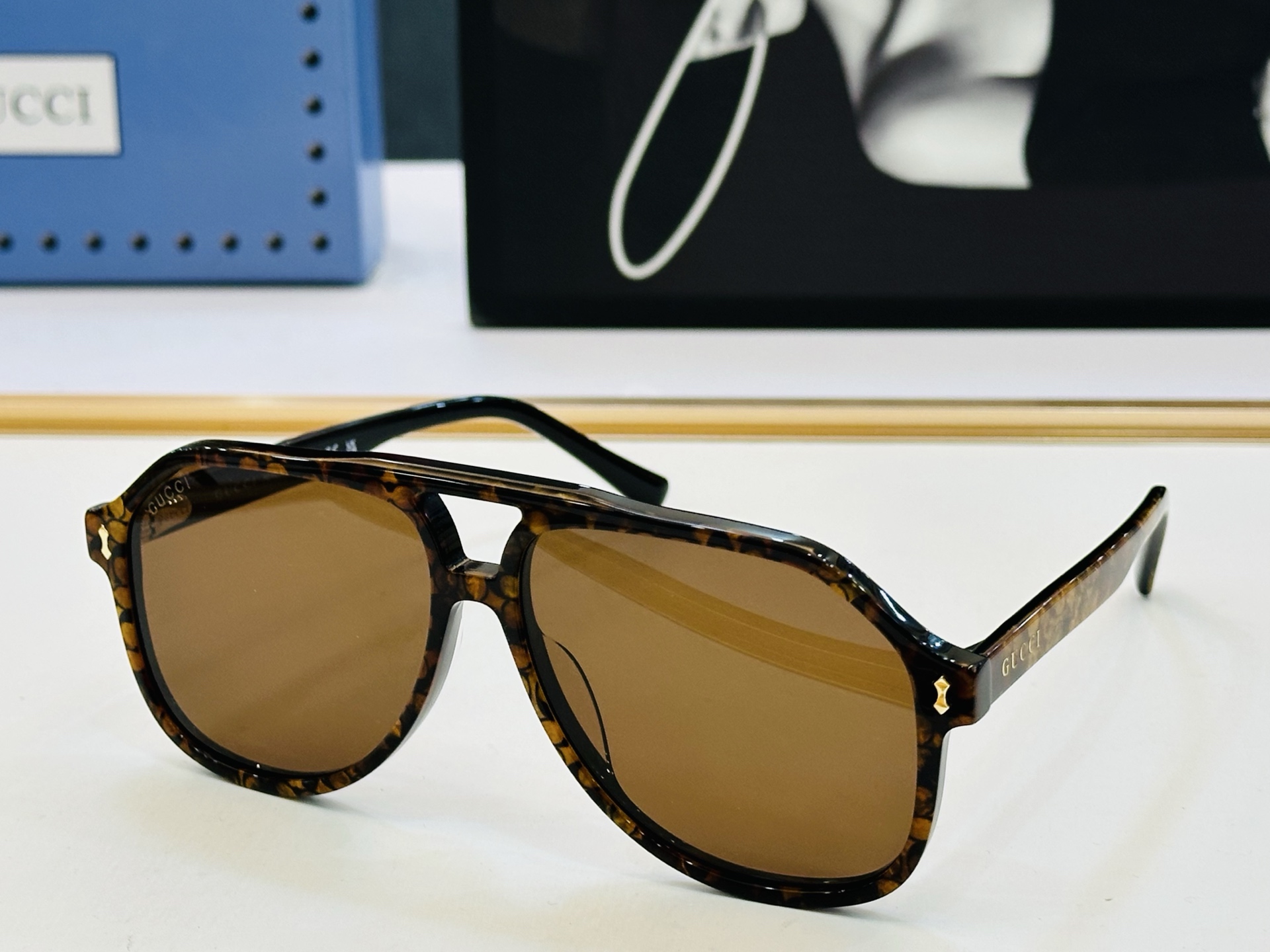 🔺GUCC*🔻 古家GG1042S Size：58口14-145 女士款 原版墨镜搭配镜框🔝🔝时尚靓丽 