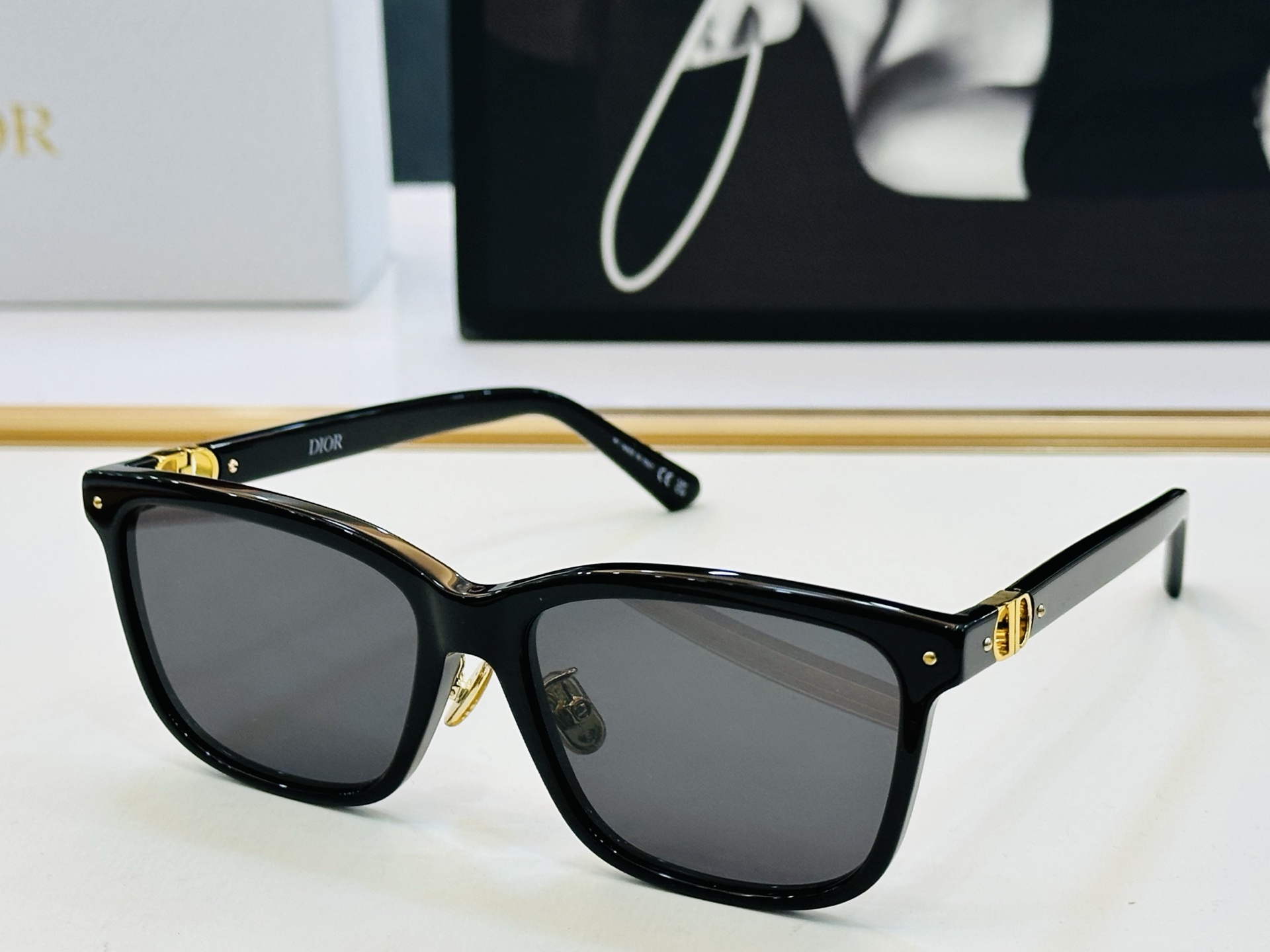 🔻🔻🔻DIO* 迪家 S2F Size：57口16-140 春夏款墨镜 😎🔆 FD搭配镜腿精致 质量上佳