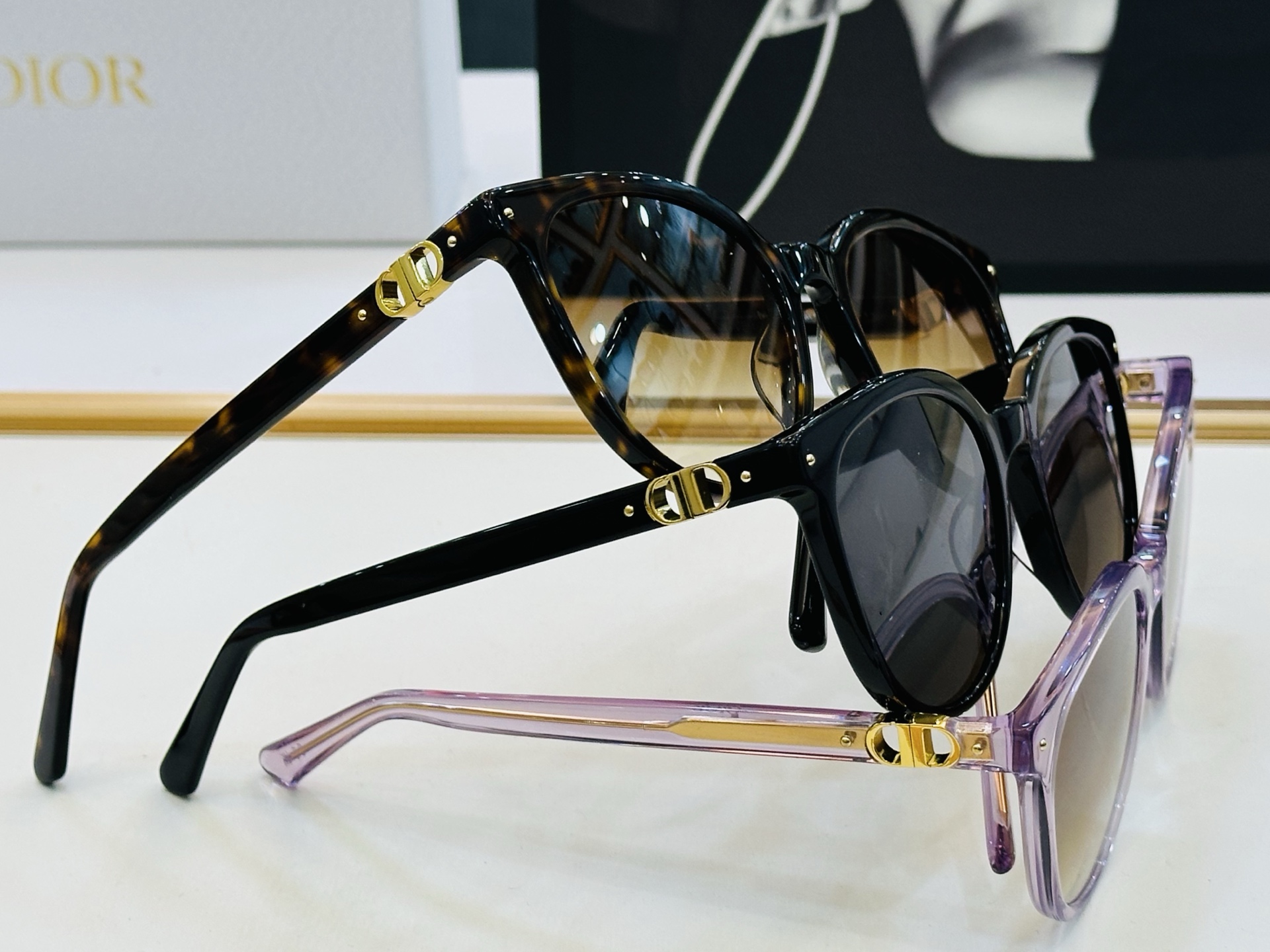 🔻🔻🔻DIO* 迪家 R1F Size：57口20-140 春夏款墨镜 😎🔆 FD搭配镜腿精致 质量上佳