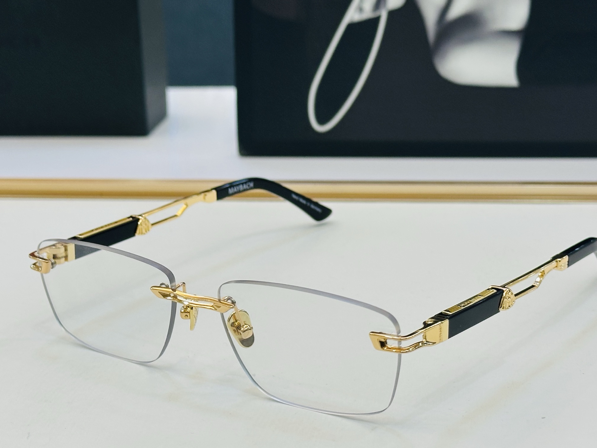 高品质 迈巴赫 🎉🎉做工精美💕💕MAYBAC*H Z25 Size：56口18-145 质感十足 A👍配