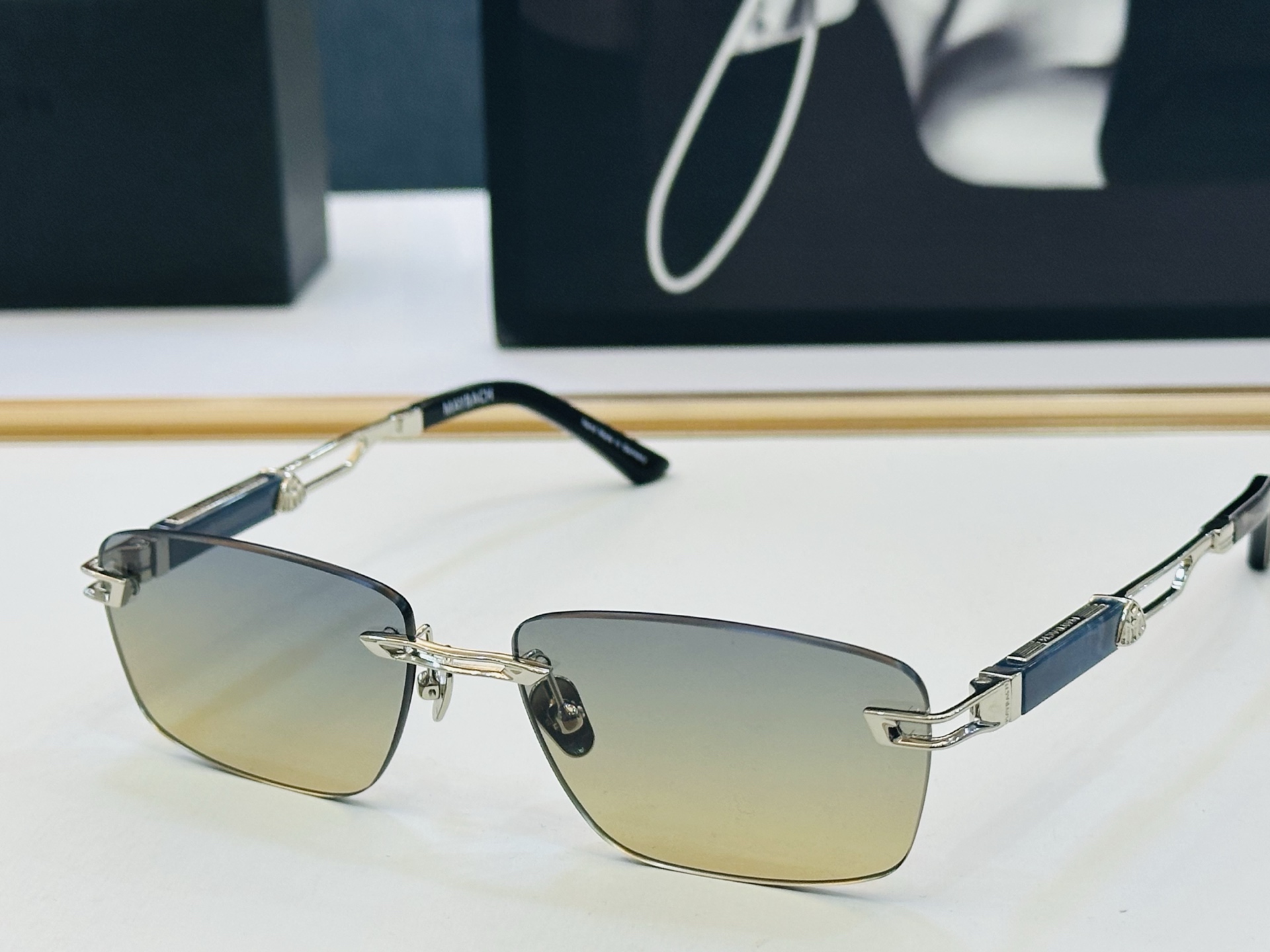 高品质 迈巴赫 🎉🎉做工精美💕💕MAYBAC*H Z25 Size：56口18-145 质感十足 A👍太