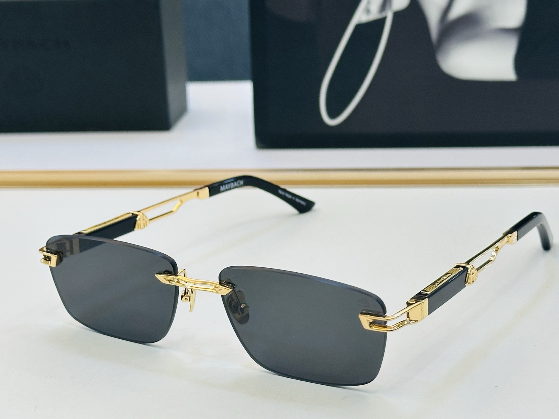 高品质 迈巴赫 🎉🎉做工精美💕💕MAYBAC*H Z25 Size：56口18-145 质感十足 A👍太