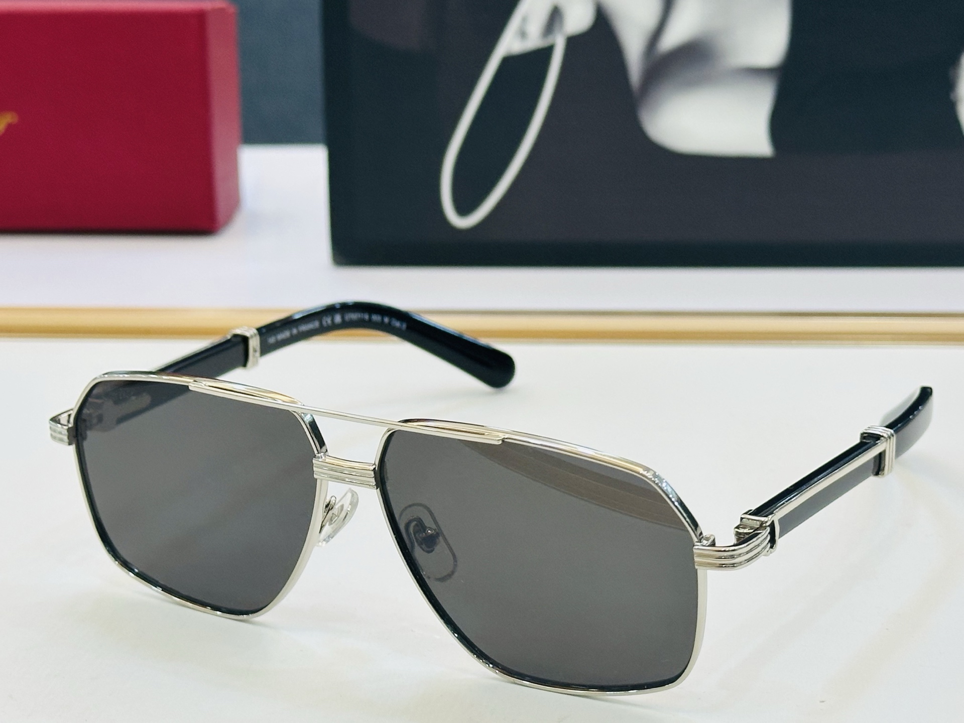 Cartie* 卡家 太阳镜 CT0711S Size：61口12-145 电镀工艺精湛气质十足！A男女