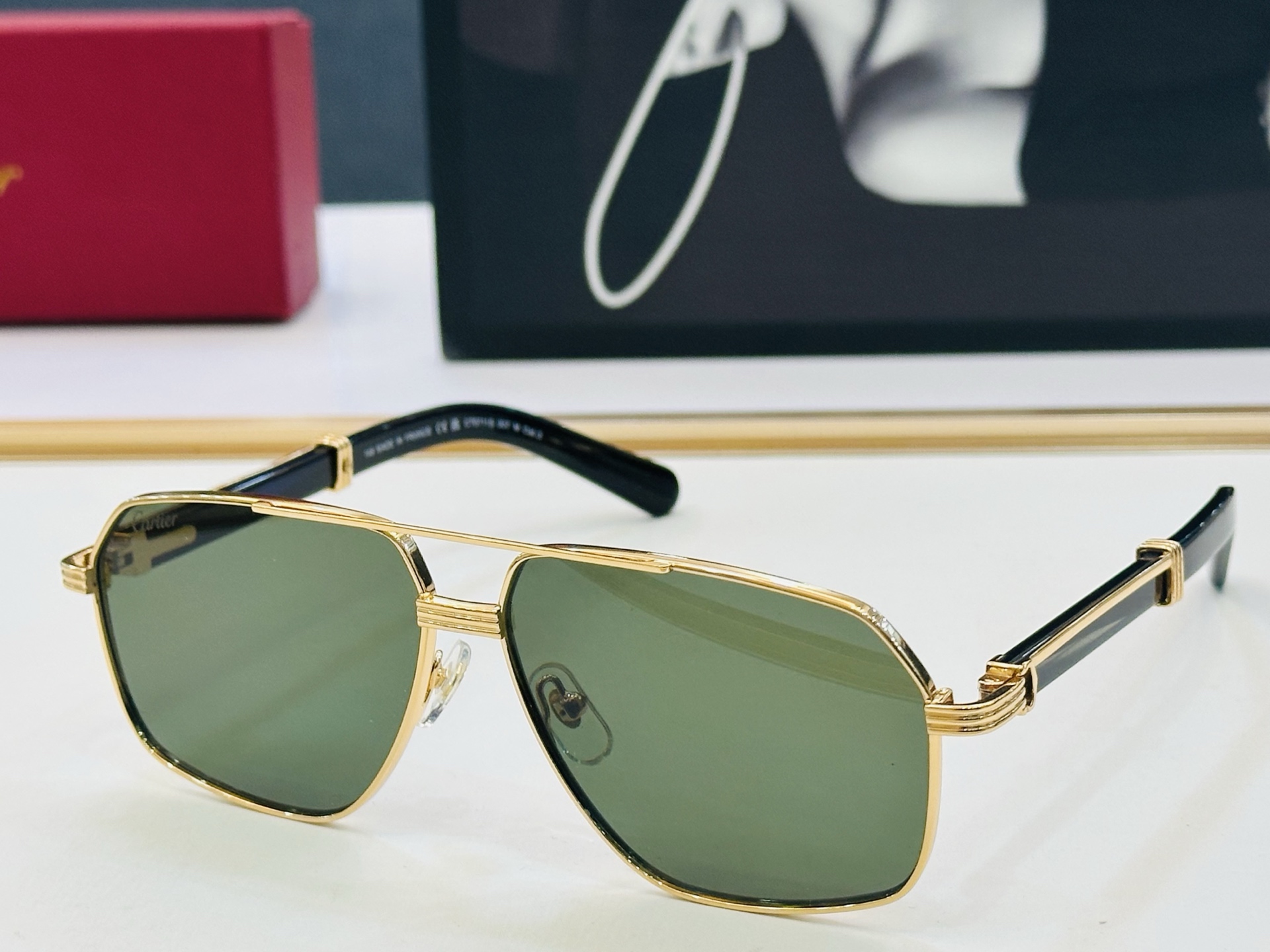 Cartie* 卡家 太阳镜 CT0711S Size：61口12-145 电镀工艺精湛气质十足！A男女