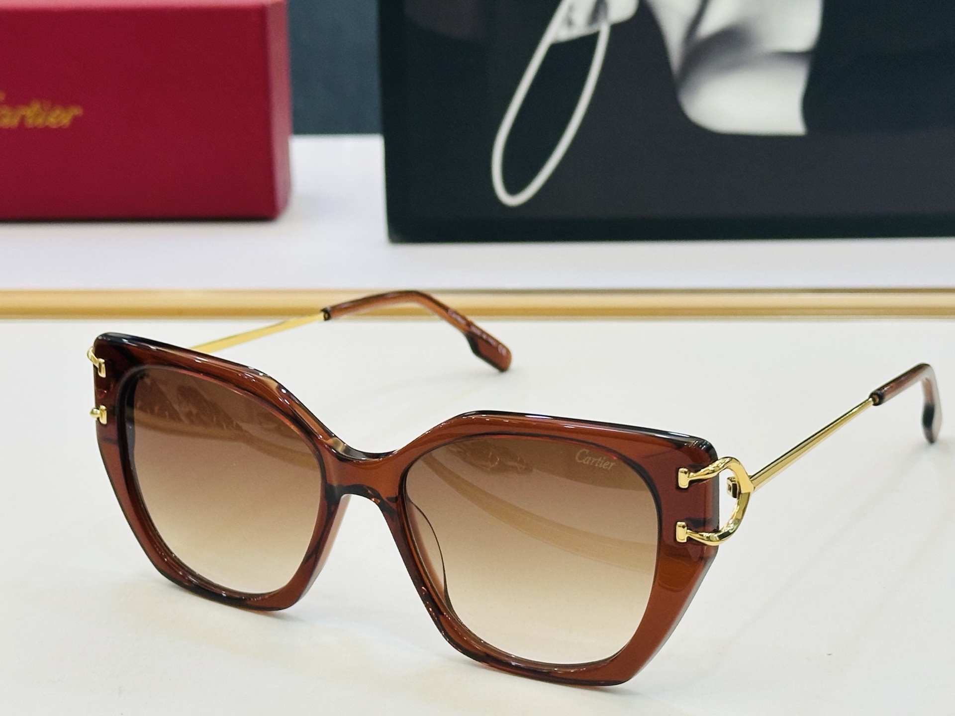 Cartier-卡家 ✨CT0530S Size：56口17-145 不挑脸型 简约大气 时尚休闲 👌👃