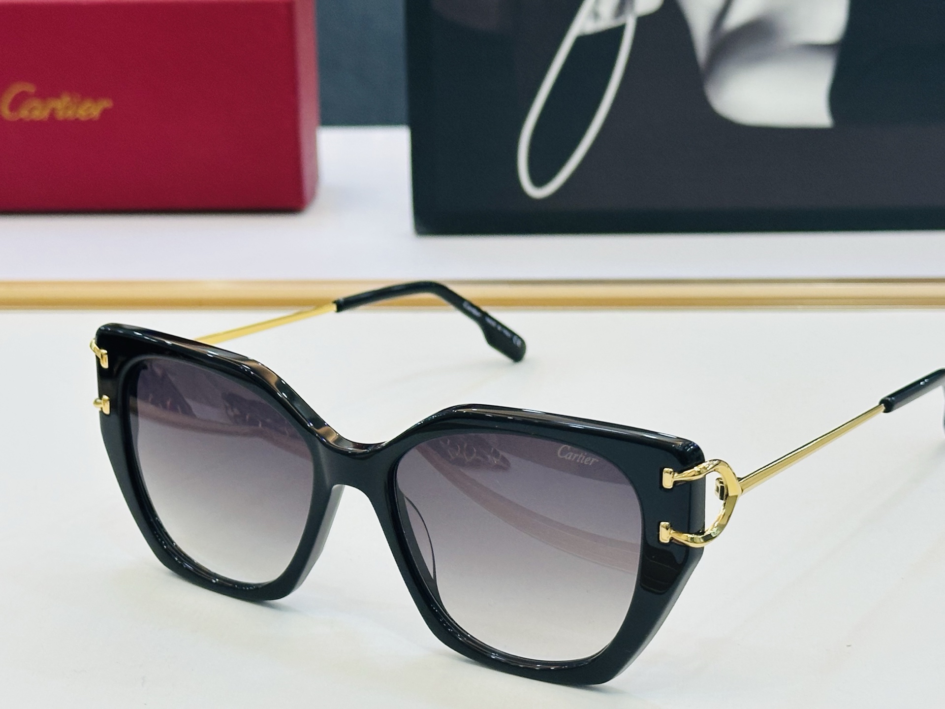 Cartier-卡家 ✨CT0530S Size：56口17-145 不挑脸型 简约大气 时尚休闲 👌👃