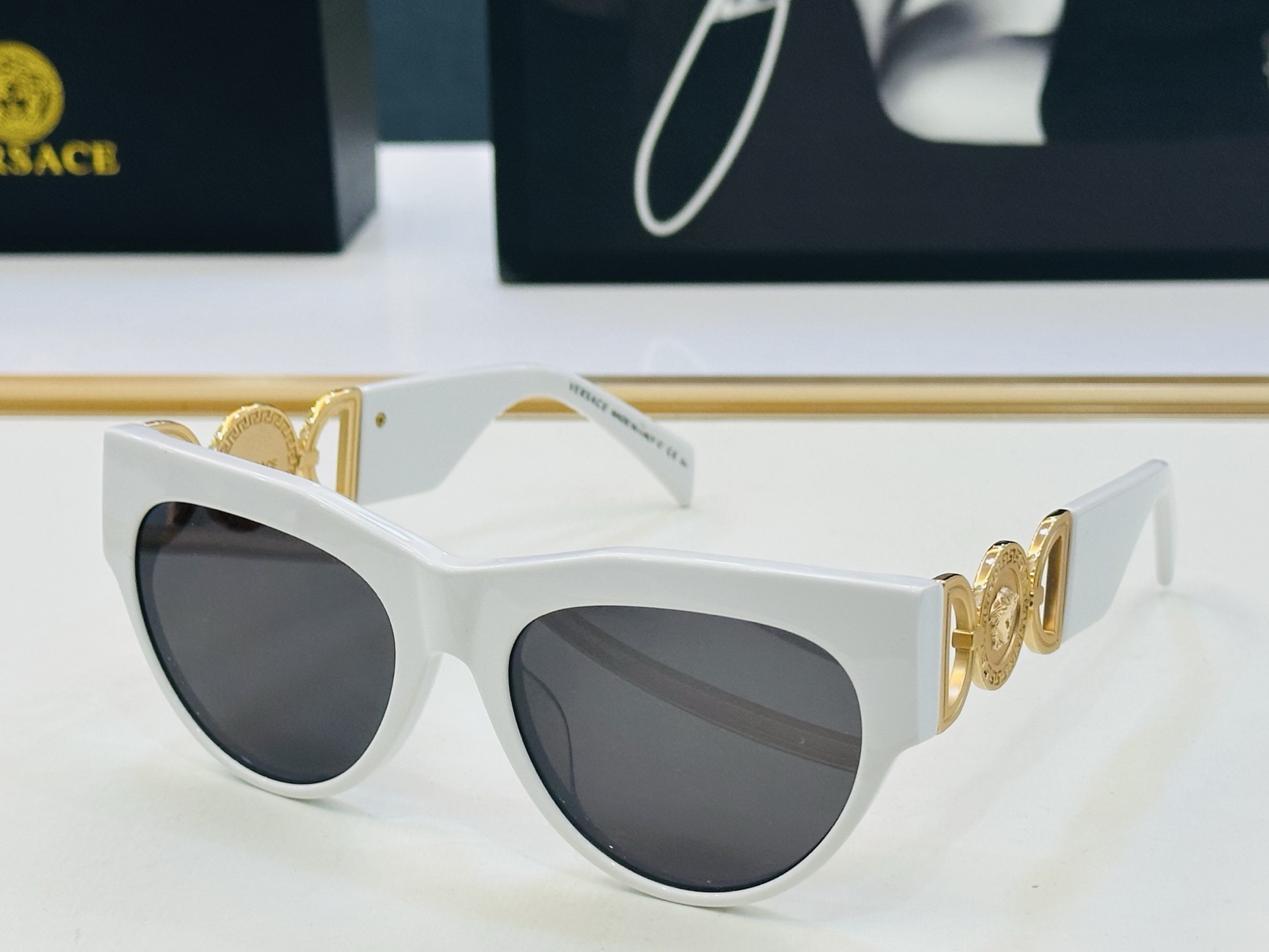 🎉🎉范思家 VERSACE✨✨✨MODEL：VE4440 Size：56口19-145 ✨L有范