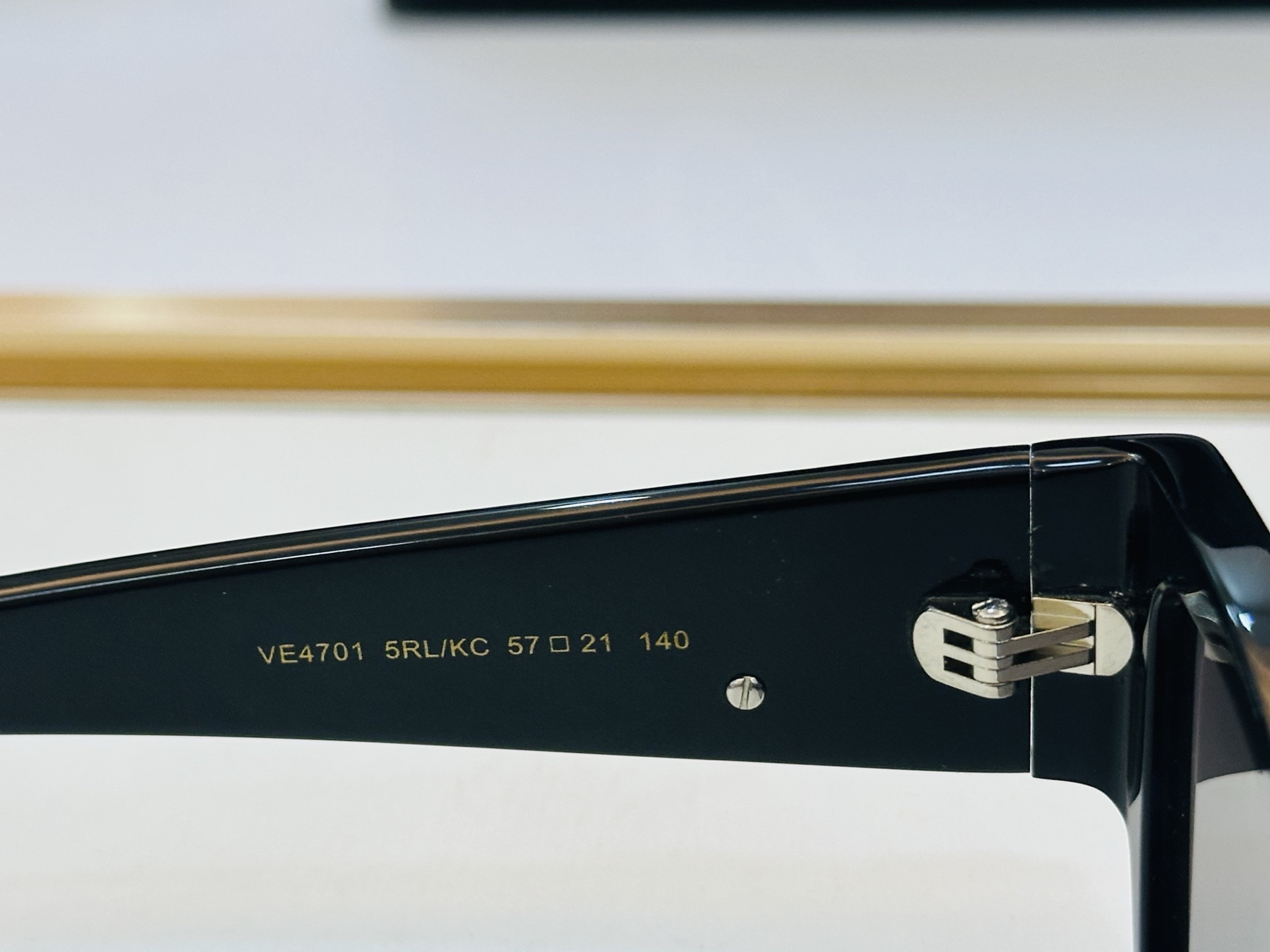 🎉🎉范思家 VERSACE✨✨✨MODEL：VE4701 Size：57口21-140 ✨L有范