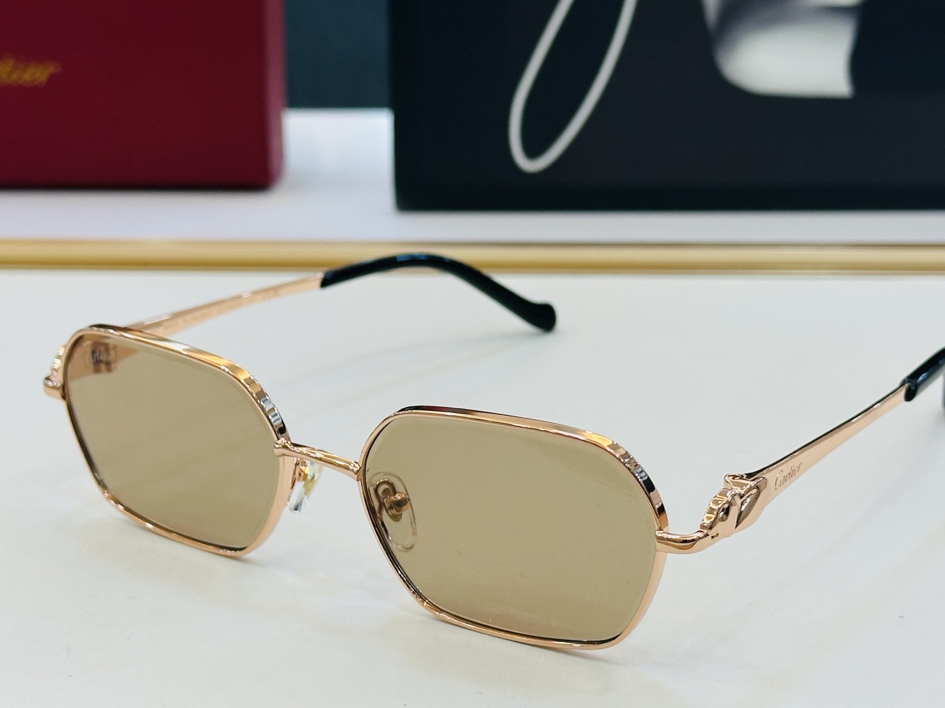 🆕 原版Cartie* 卡家 官网经典款 太阳镜 CT0928S Size：56口17-137 电镀工艺