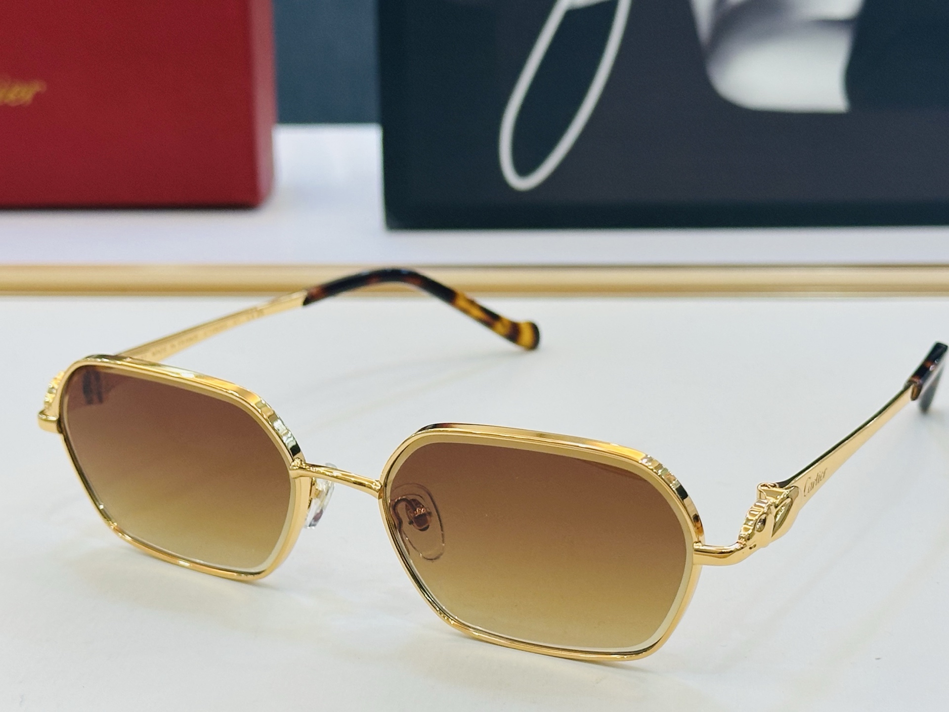 🆕 原版Cartie* 卡家 官网经典款 太阳镜 CT0928S Size：56口17-137 电镀工艺