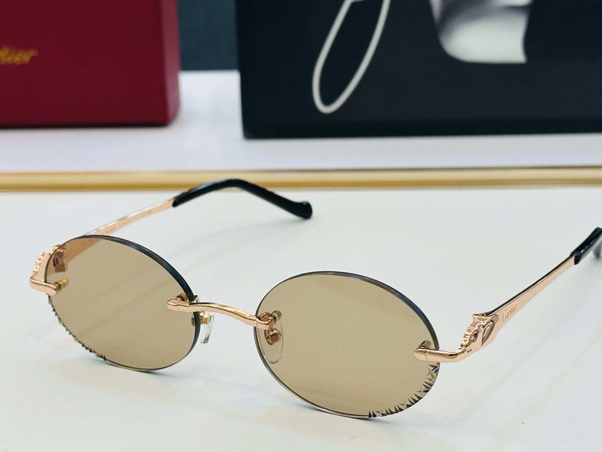 🆕 原版Cartie* 卡家 官网经典款 太阳镜 CT0927S Size：55口19-137 电镀工艺