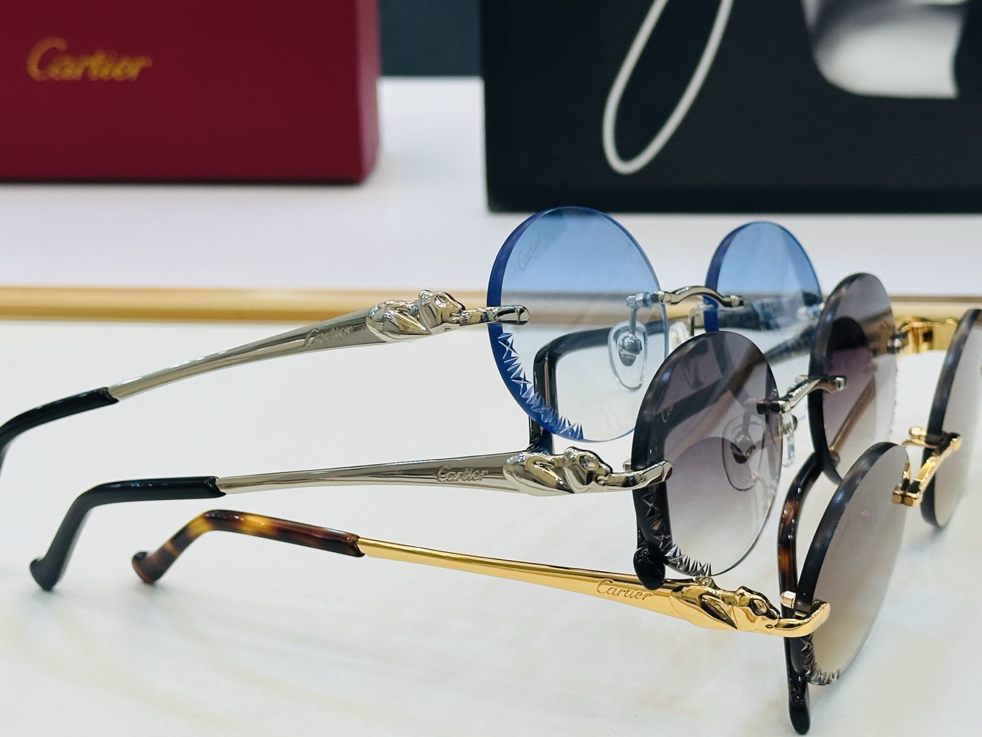 🆕 原版Cartie* 卡家 官网经典款 太阳镜 CT0927S Size：55口19-137 电镀工艺