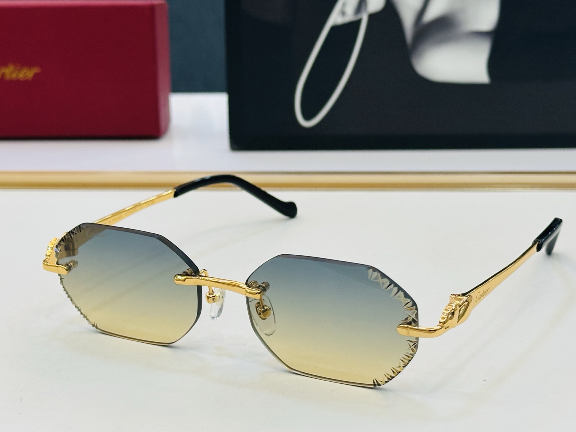 🆕 原版Cartie* 卡家 官网经典款 太阳镜 CT0927S Size：56口17-137 电镀工艺