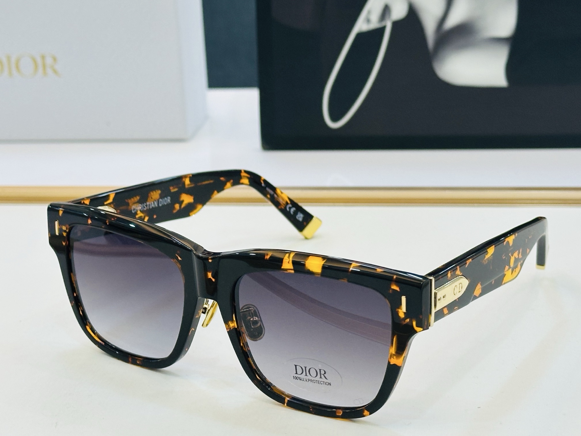 🔻🔻🔻DIO* 迪家 S1F Size：57口20-150春夏款墨镜 😎🔆 FD搭配镜腿精致 质量上佳