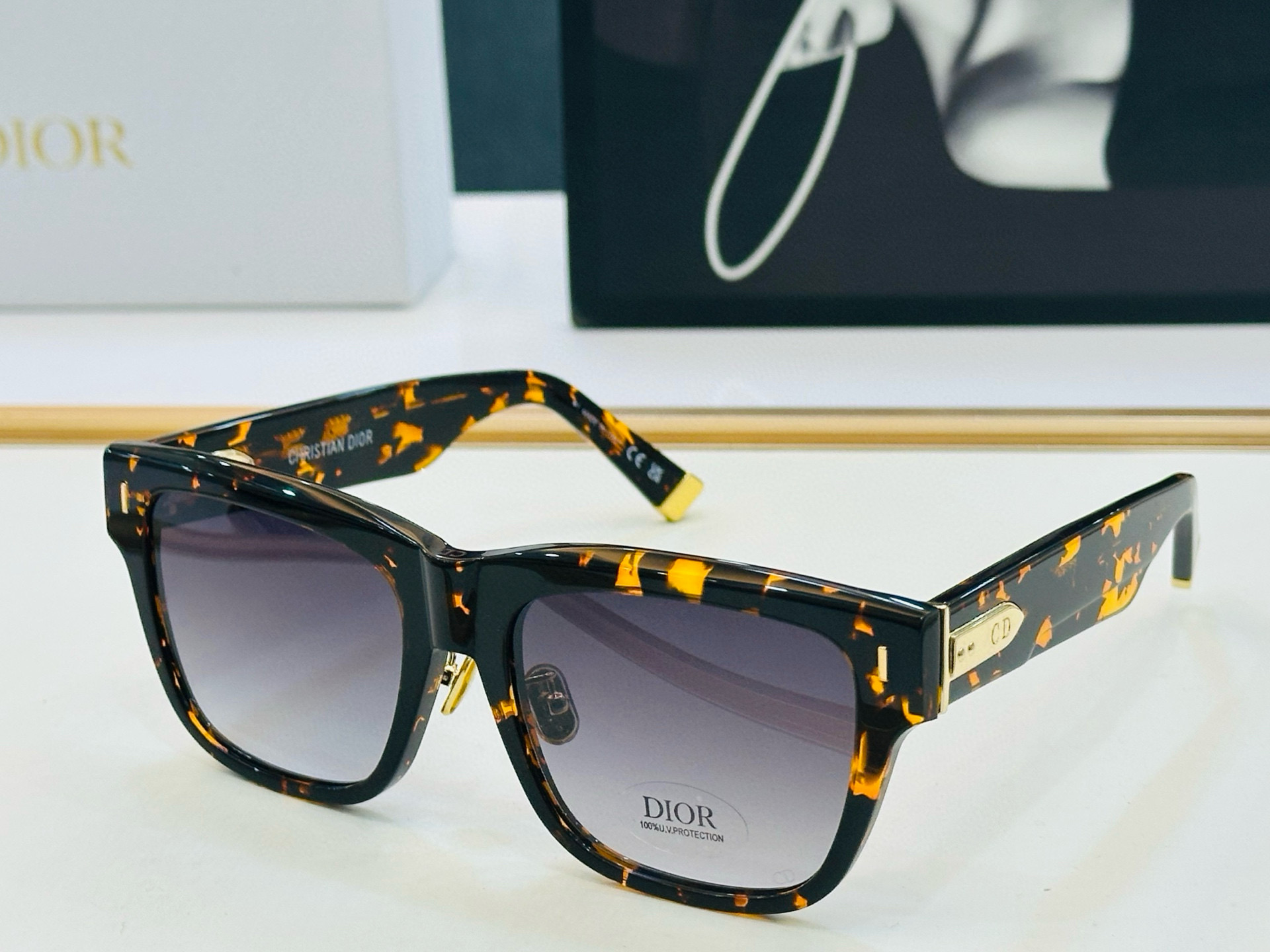 🔻🔻🔻DIO* 迪家 N1F Size：58口19-150春夏款墨镜 😎🔆 FD搭配镜腿精致 质量上佳