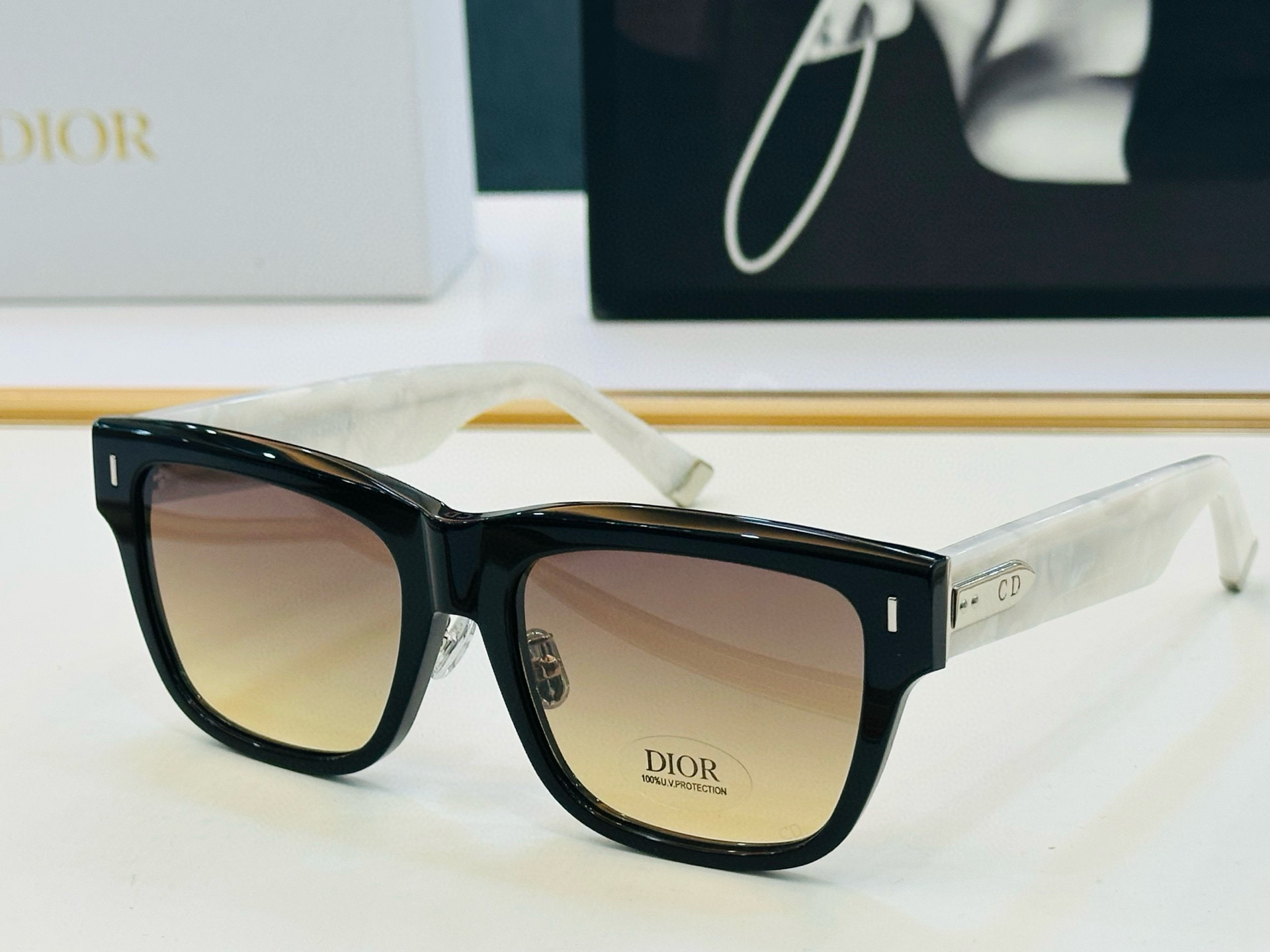 🔻🔻🔻DIO* 迪家 N1F Size：58口19-150春夏款墨镜 😎🔆 FD搭配镜腿精致 质量上佳